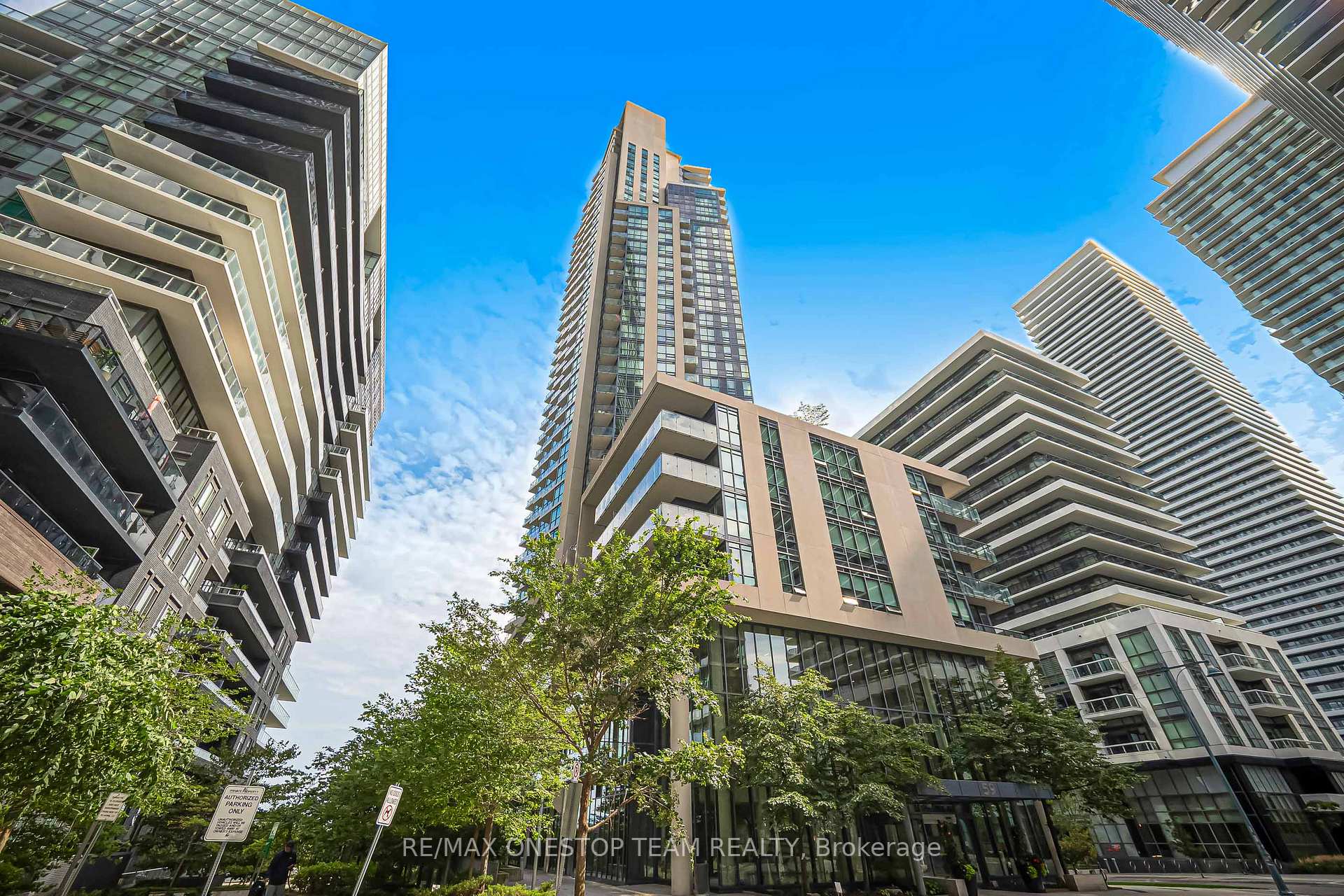 Photo 2 of Unit 1306, 59 Annie Craig Drive, Etobicoke, Mimico — HOMEH