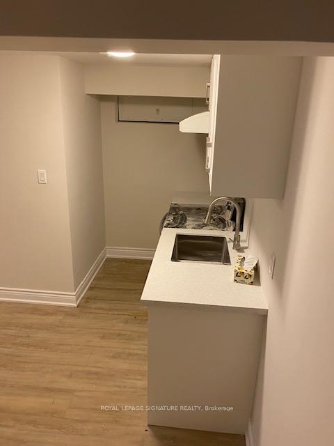 Photo 5 of Unit Lower, 41 Ravengloss Drive, Markham, German Mills — HOMEH
