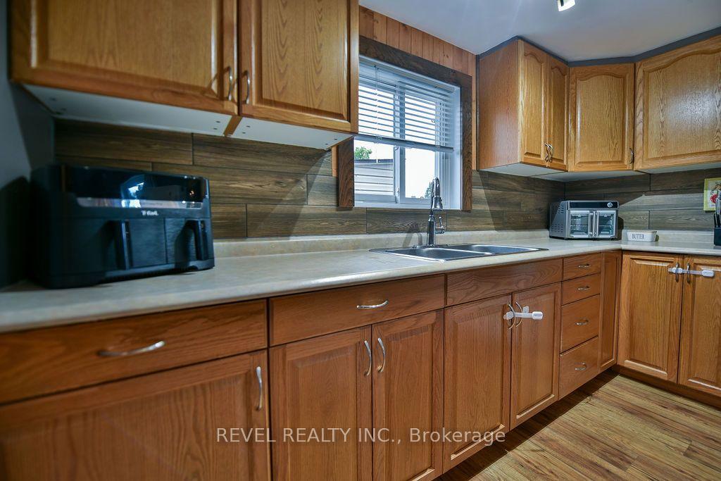 Photo 10 of 583 Maclean Drive, Timmins, TNW - Upper Melrose — HOMEH
