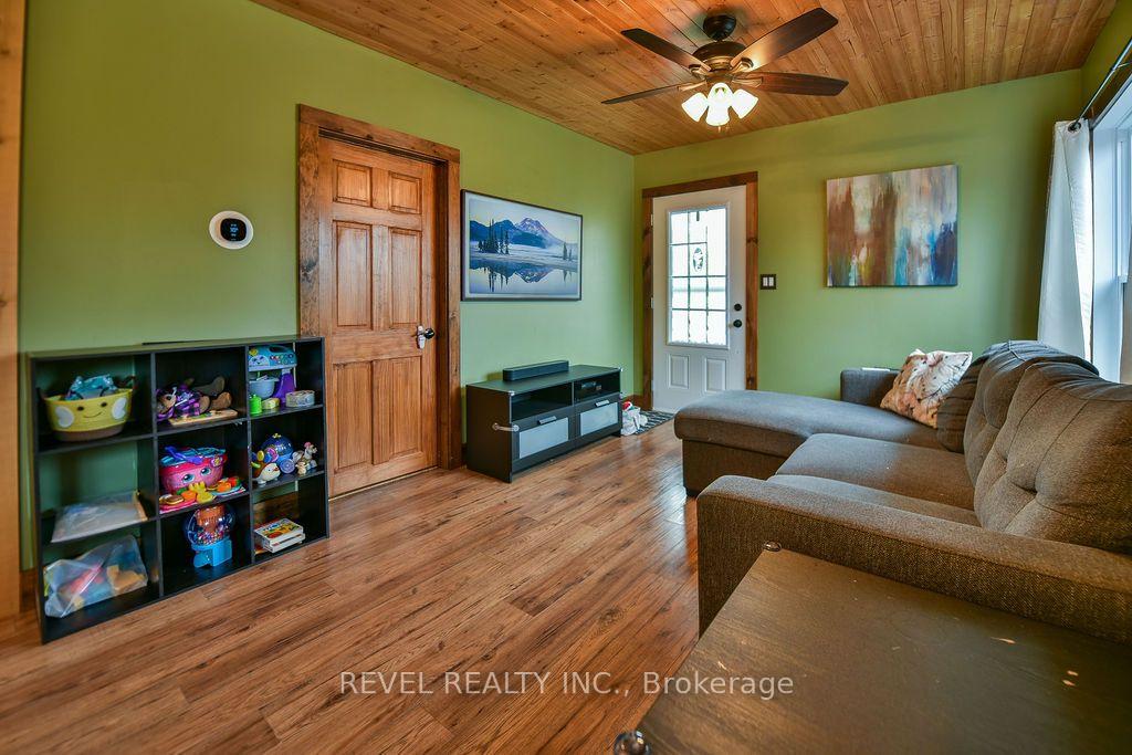 Photo 17 of 583 Maclean Drive, Timmins, TNW - Upper Melrose — HOMEH