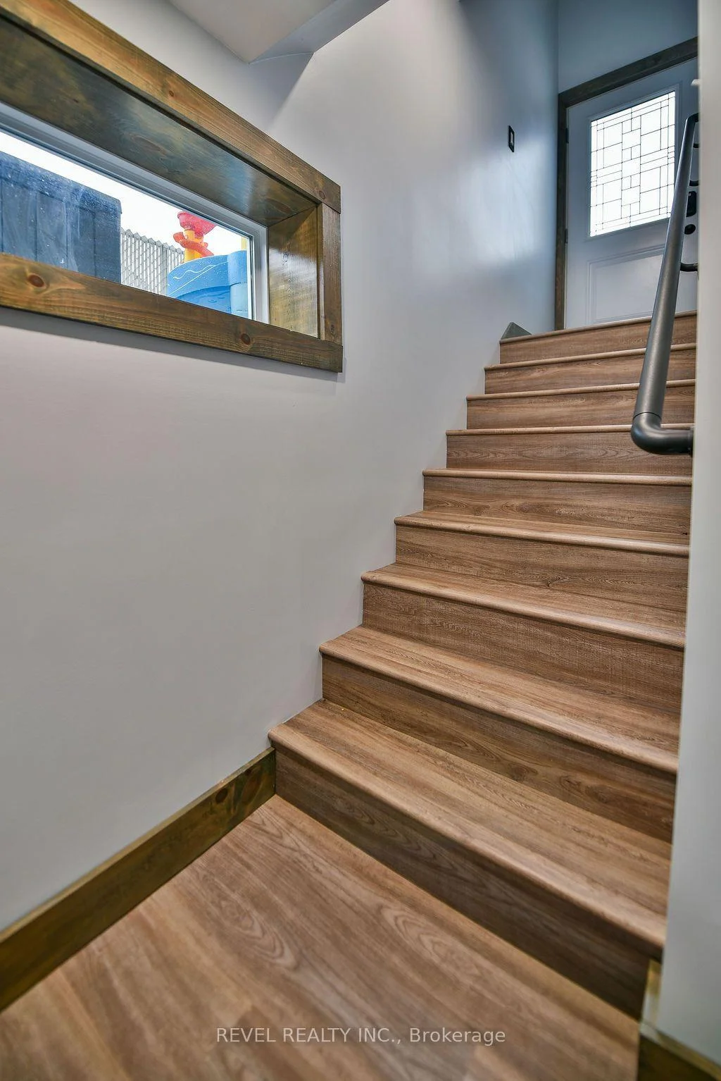Photo 37 of 583 Maclean Drive, Timmins, TNW - Upper Melrose — HOMEH