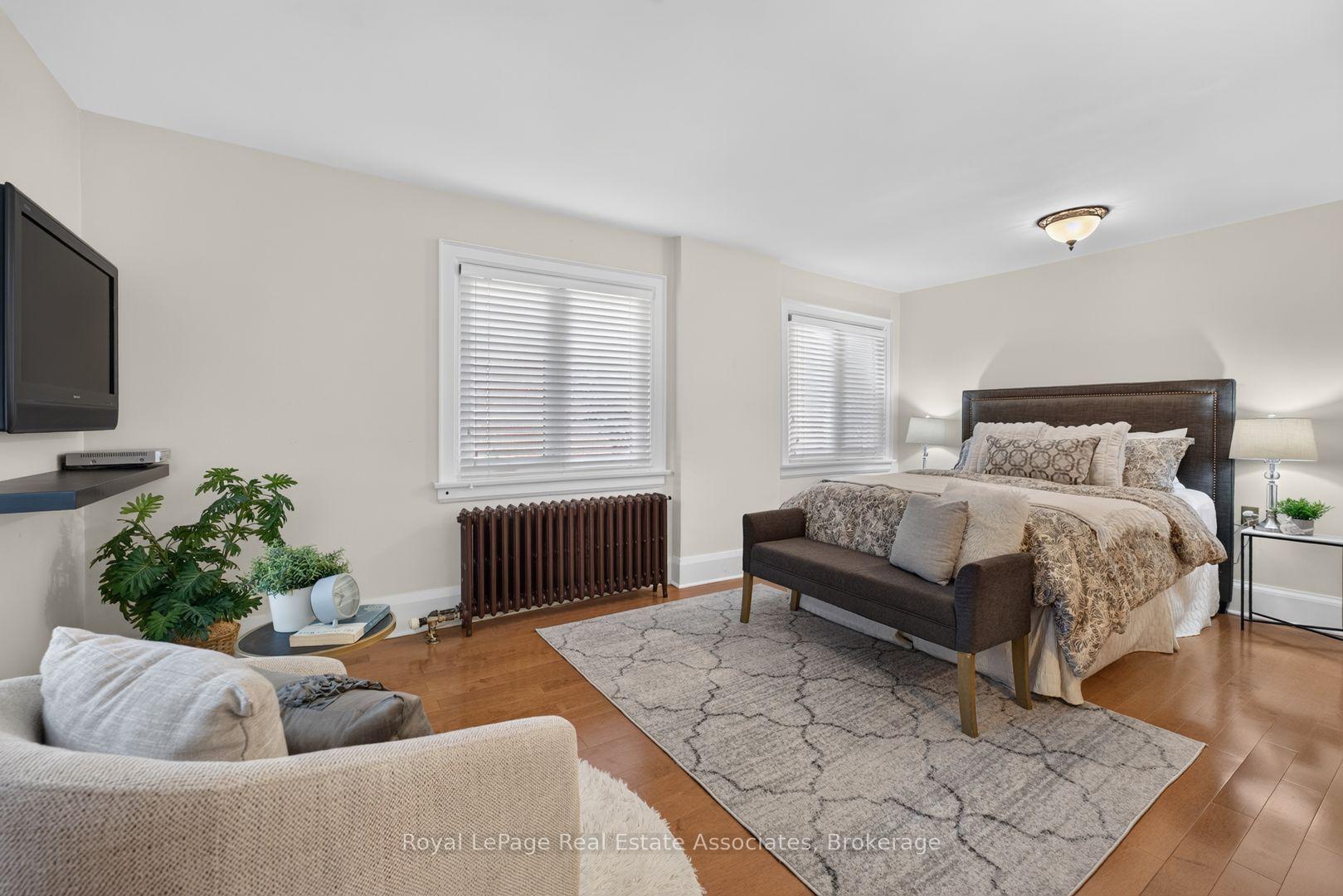 Photo 23 of 33 Ben Machree Drive, Mississauga, Port Credit — HOMEH
