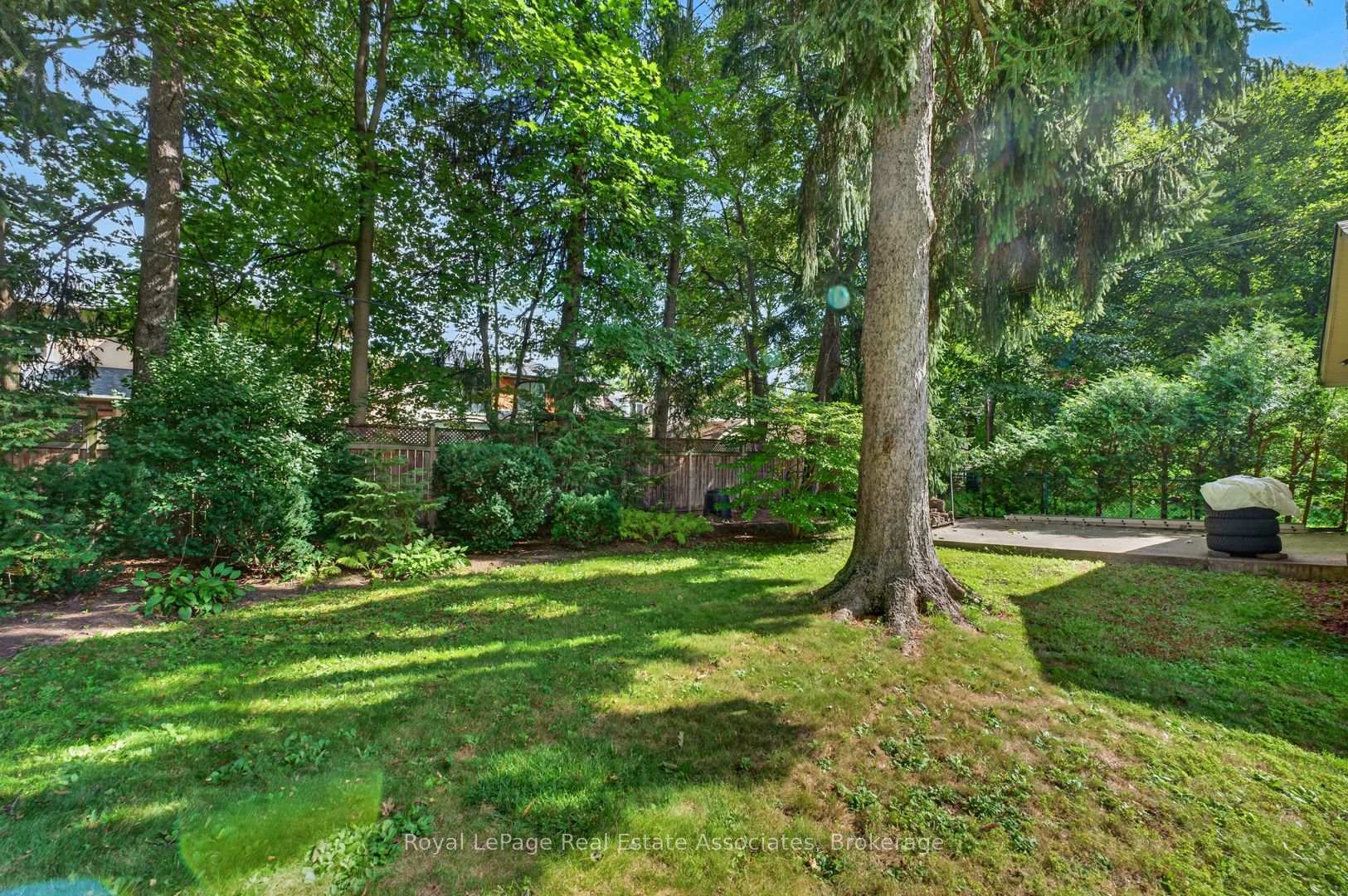 Photo 38 of 33 Ben Machree Drive, Mississauga, Port Credit — HOMEH