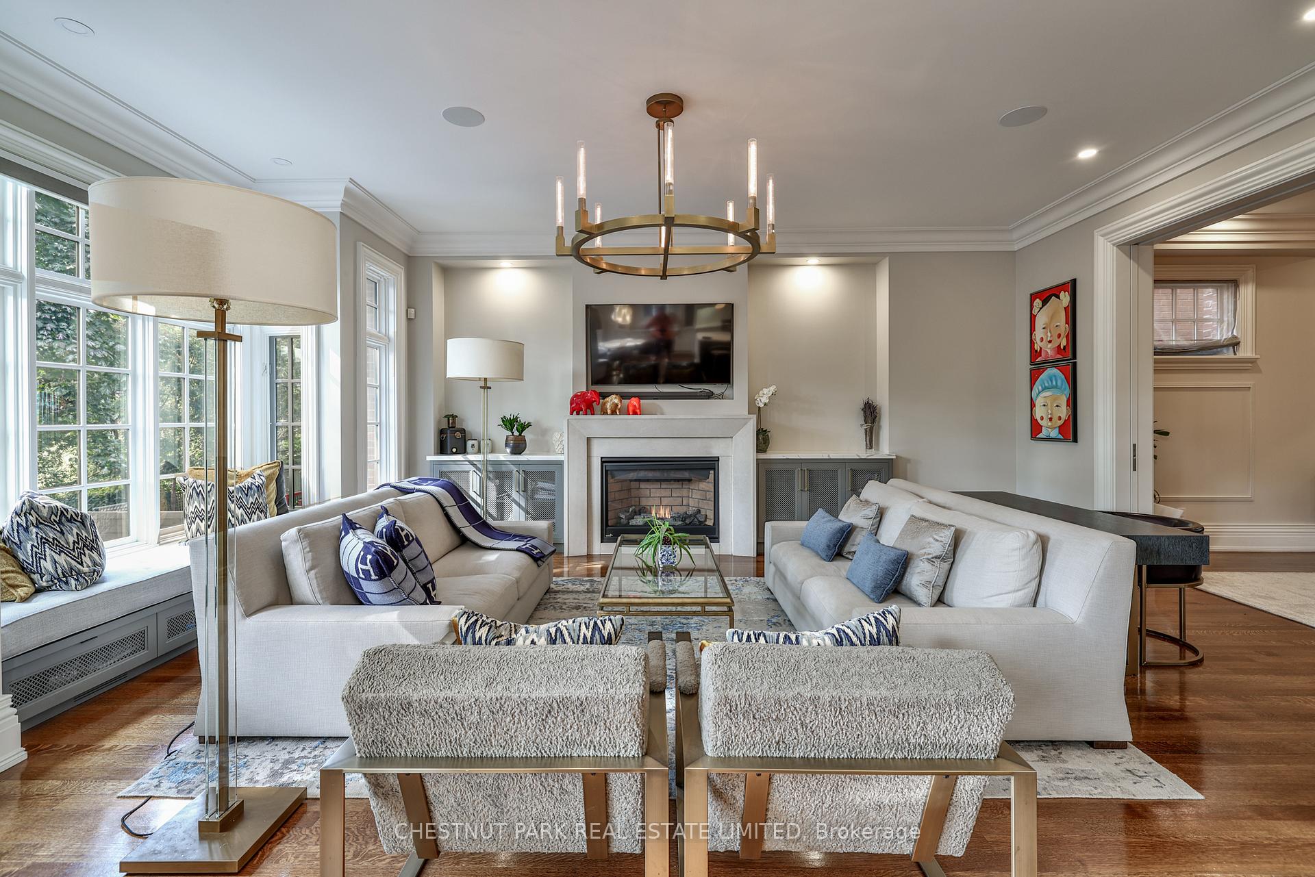 Photo 10 of 19 Whitehall Road, Toronto, Rosedale-Moore Park — HOMEH
