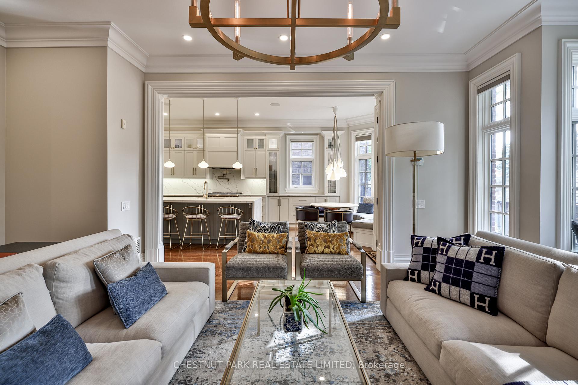 Photo 12 of 19 Whitehall Road, Toronto, Rosedale-Moore Park — HOMEH