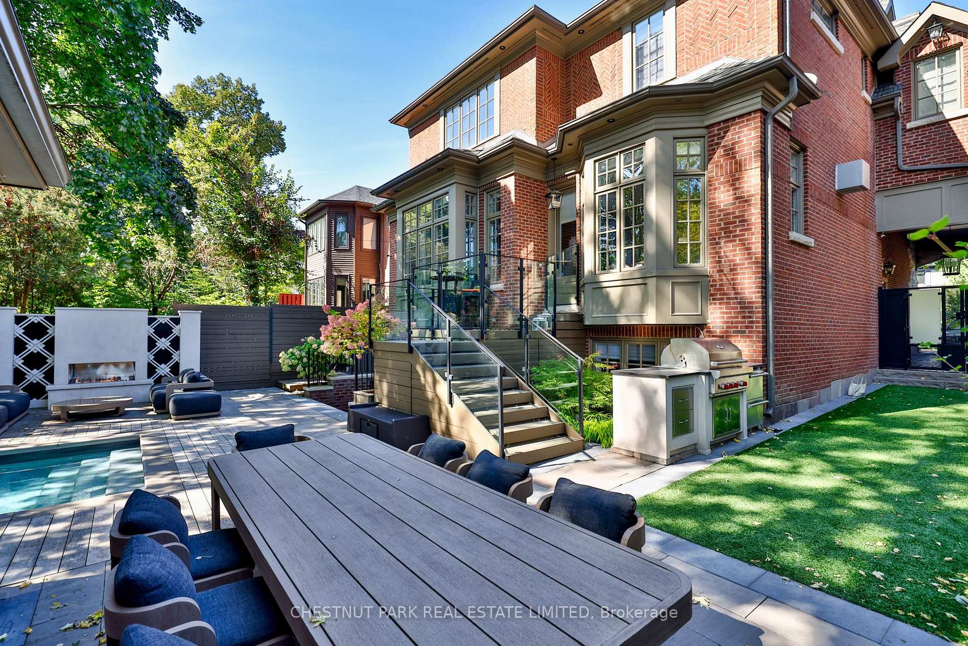 Photo 33 of 19 Whitehall Road, Toronto, Rosedale-Moore Park — HOMEH