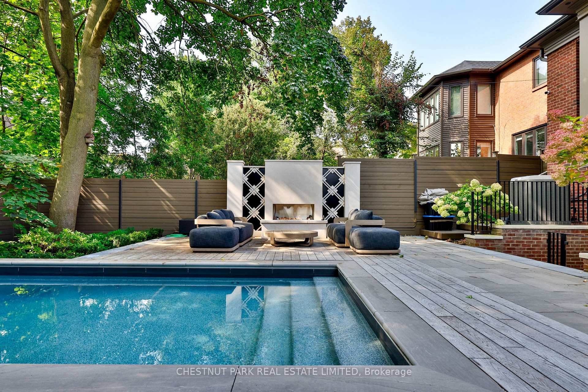Photo 35 of 19 Whitehall Road, Toronto, Rosedale-Moore Park — HOMEH