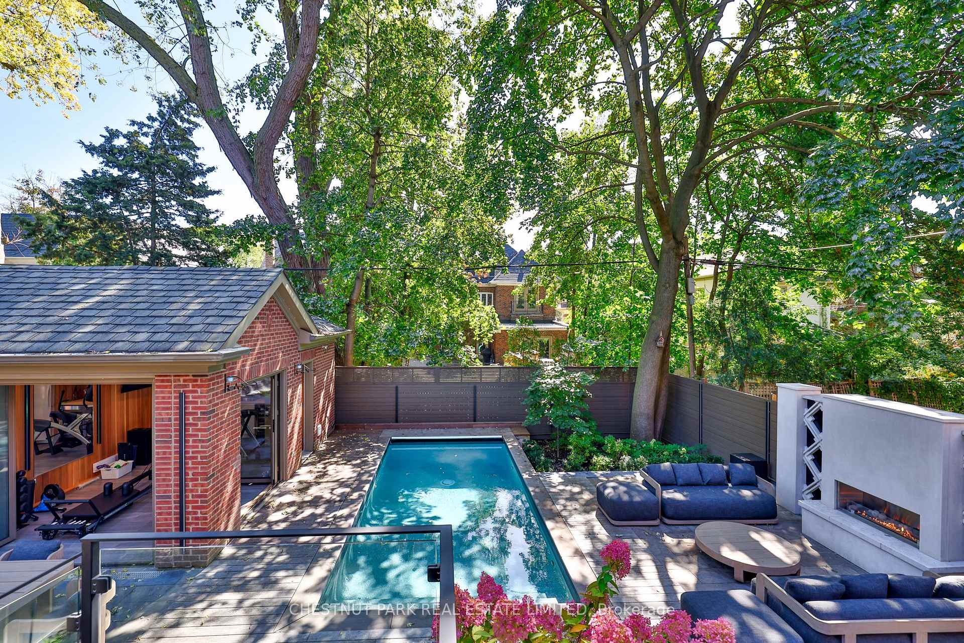 Photo 39 of 19 Whitehall Road, Toronto, Rosedale-Moore Park — HOMEH