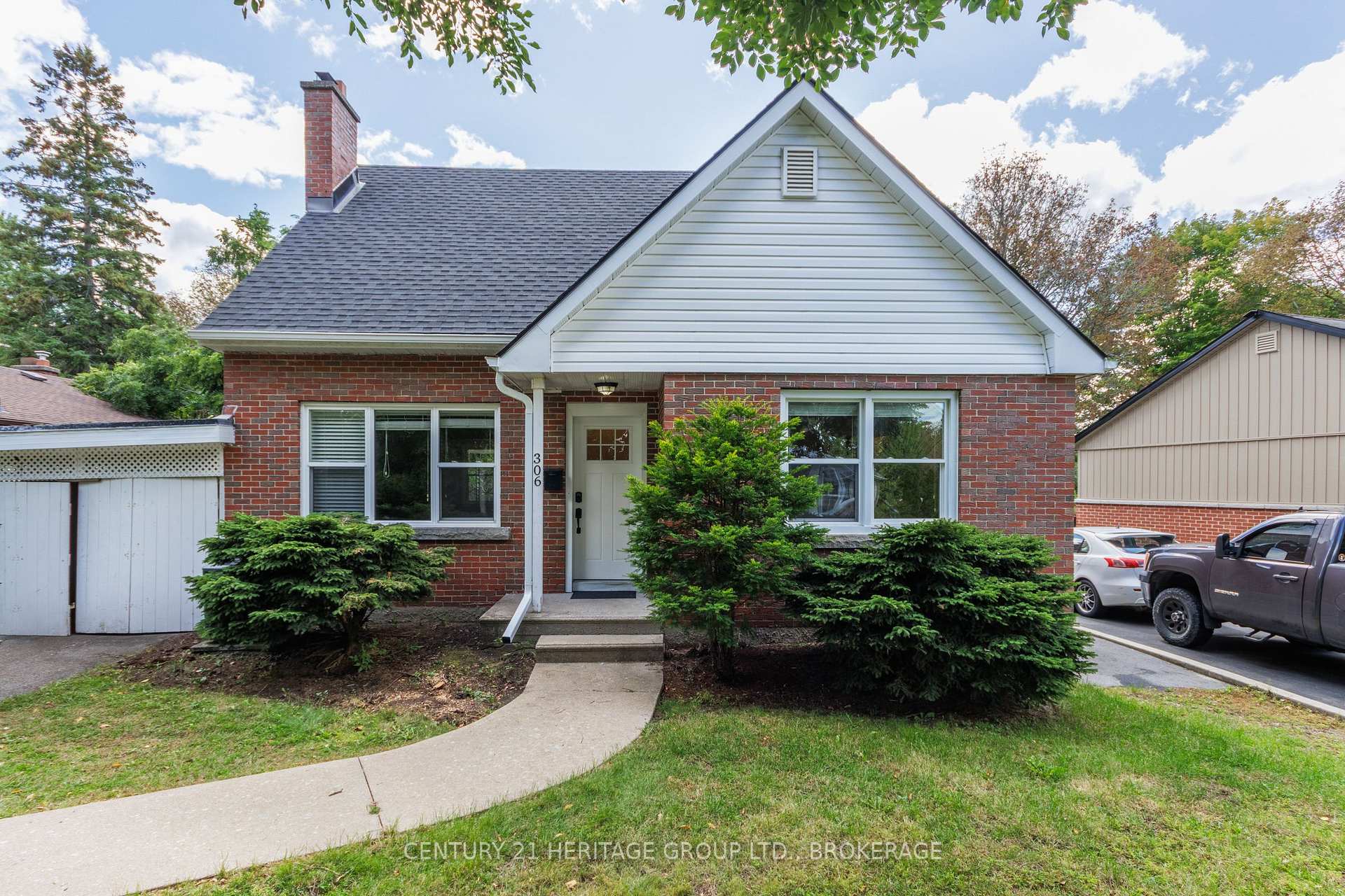 Photo 2 of 306 Glengarry Road, Kingston, West of Sir John A. Blvd — HOMEH