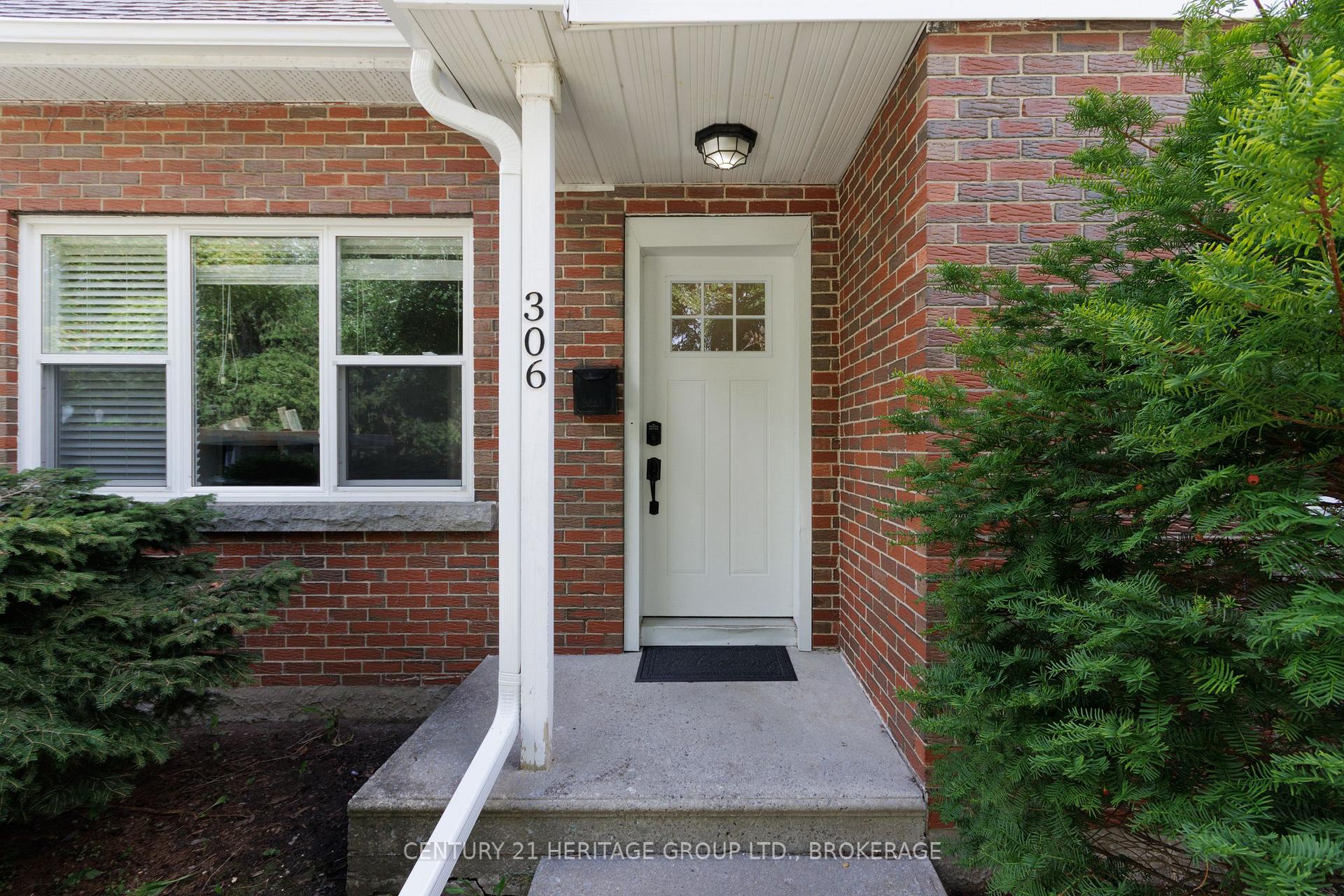Photo 3 of 306 Glengarry Road, Kingston, West of Sir John A. Blvd — HOMEH