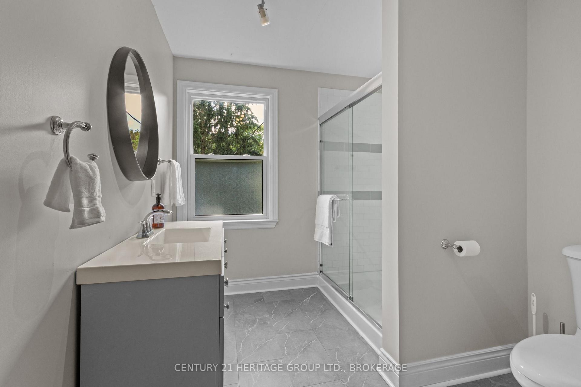 Photo 17 of 306 Glengarry Road, Kingston, West of Sir John A. Blvd — HOMEH