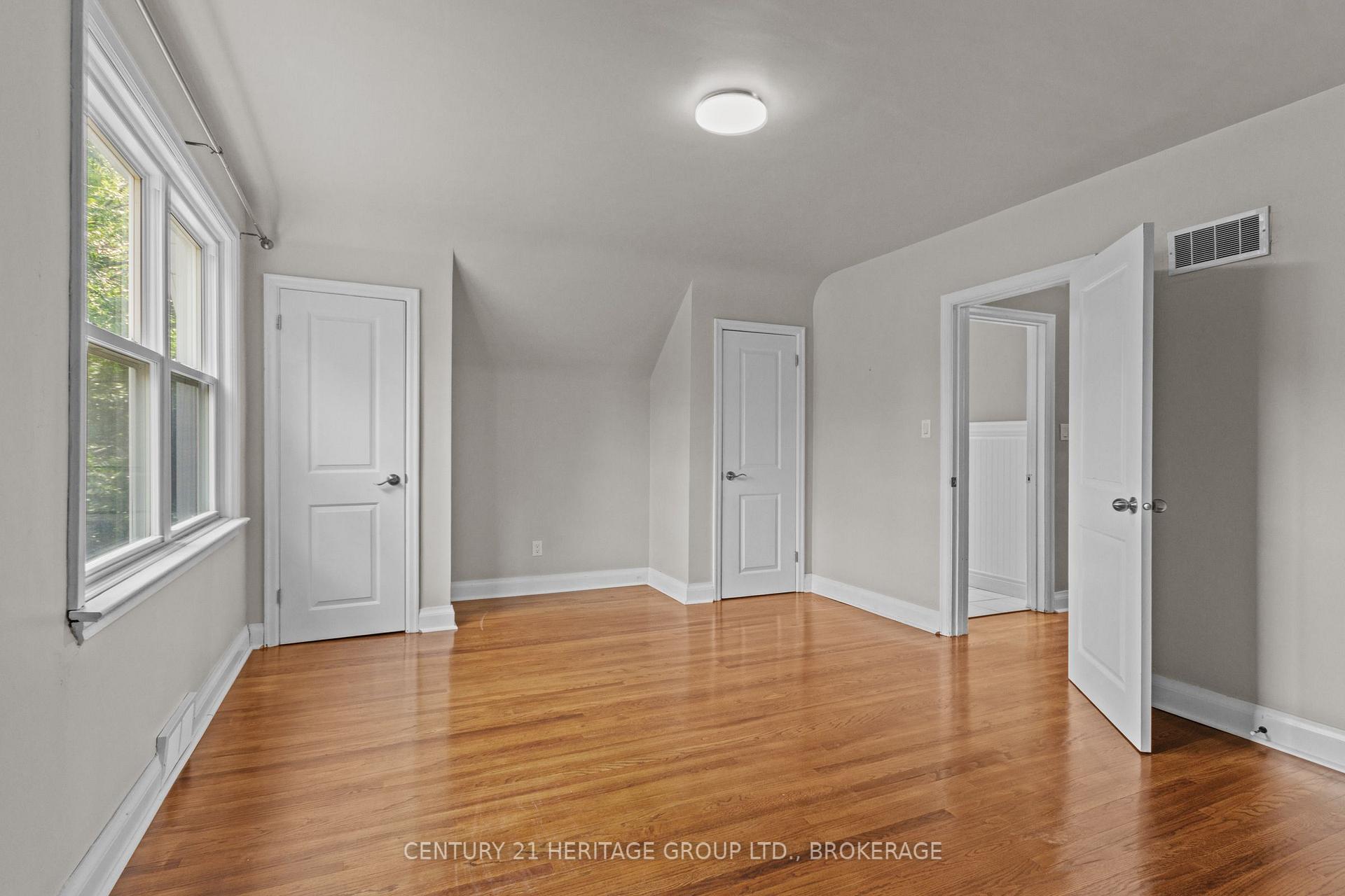 Photo 21 of 306 Glengarry Road, Kingston, West of Sir John A. Blvd — HOMEH