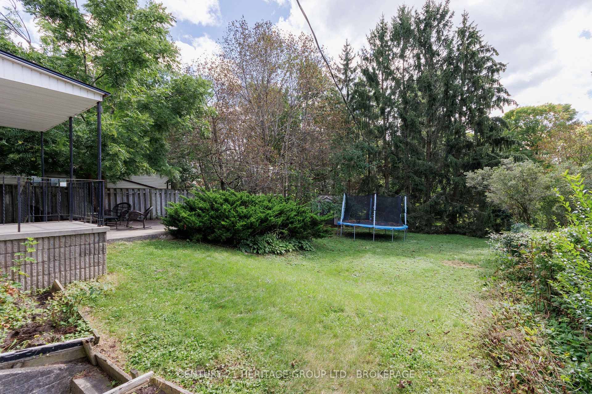 Photo 43 of 306 Glengarry Road, Kingston, West of Sir John A. Blvd — HOMEH
