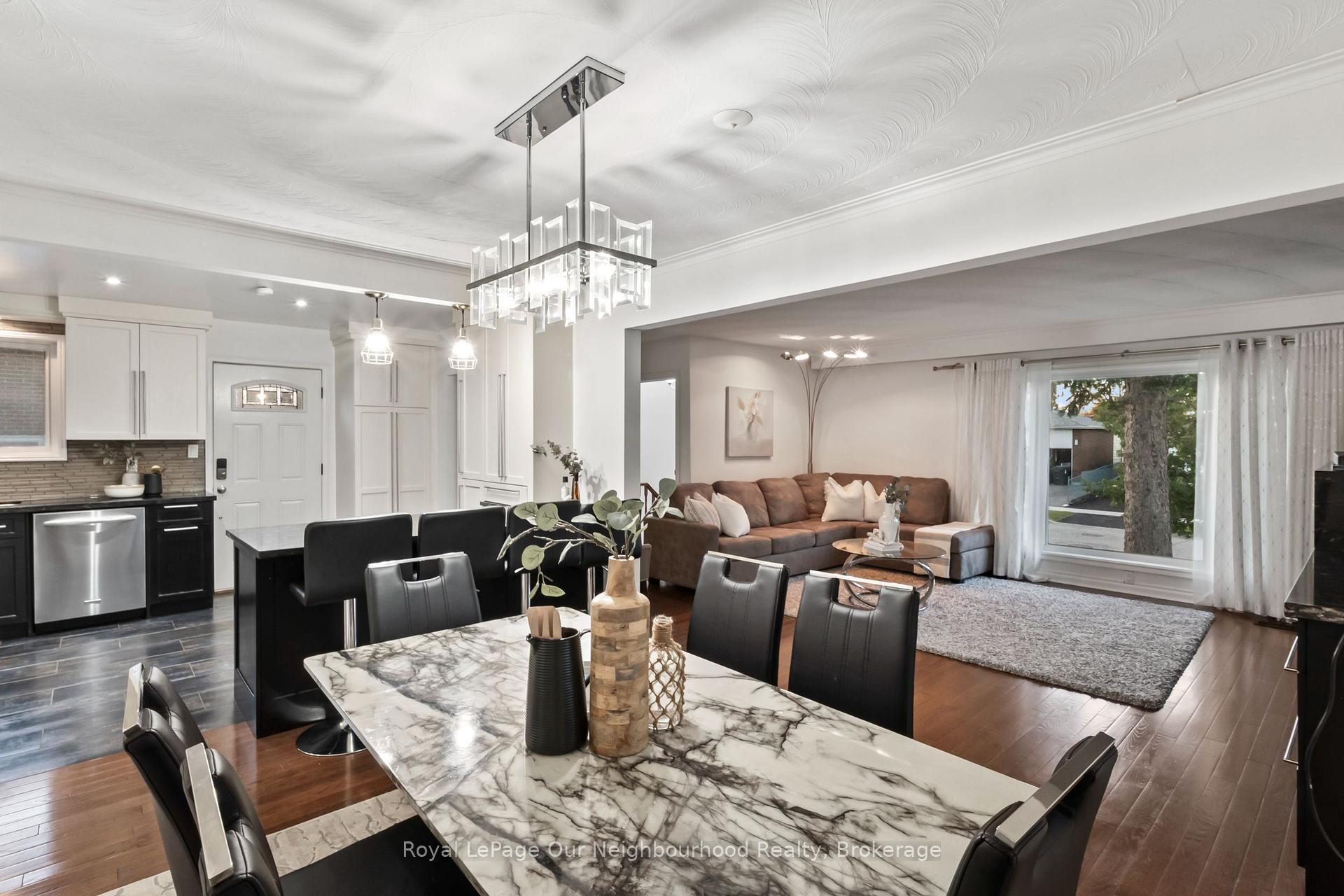 Photo 1 of 45 Chipper Crescent, Scarborough, Eglinton East — HOMEH