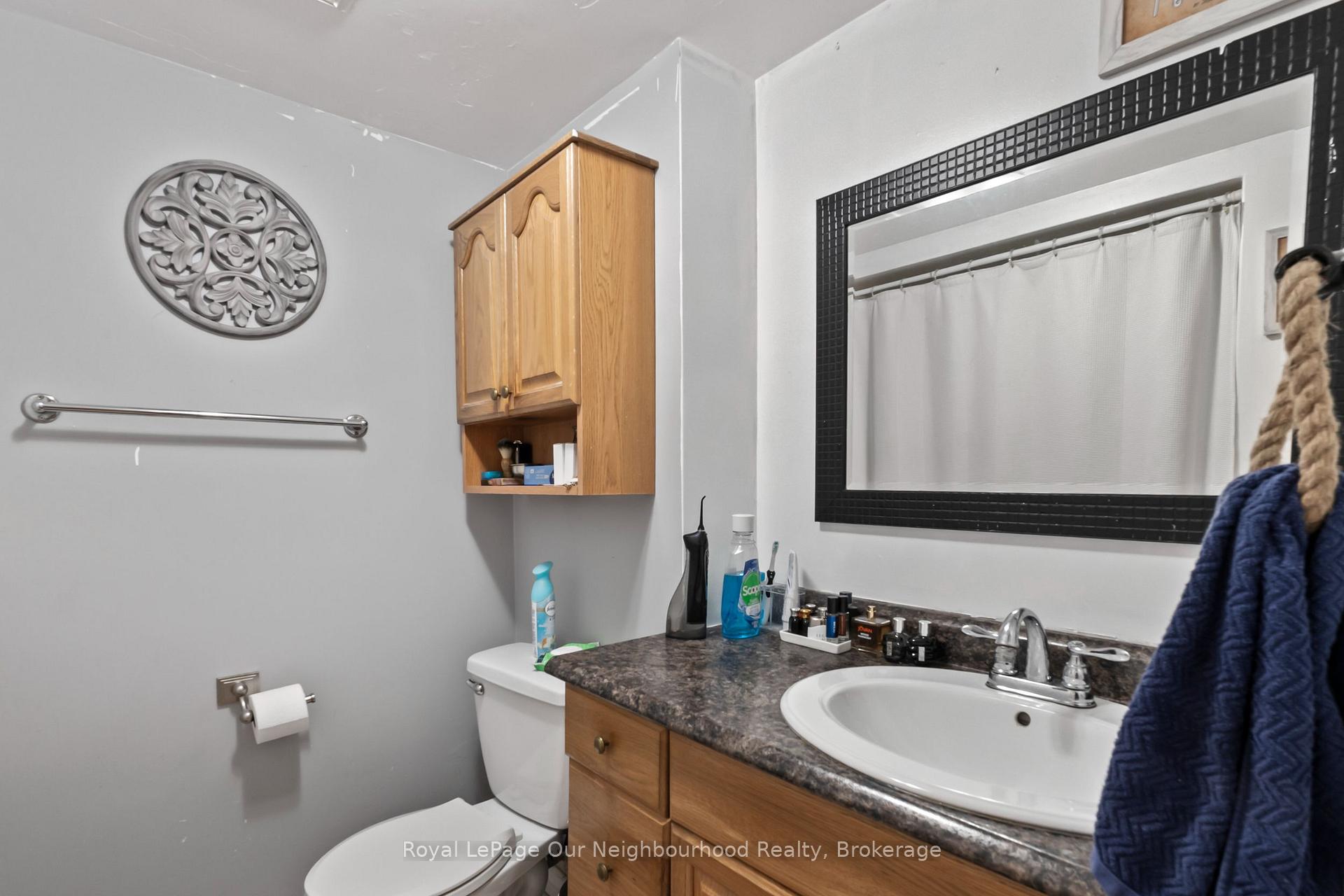 Photo 15 of 45 Chipper Crescent, Scarborough, Eglinton East — HOMEH