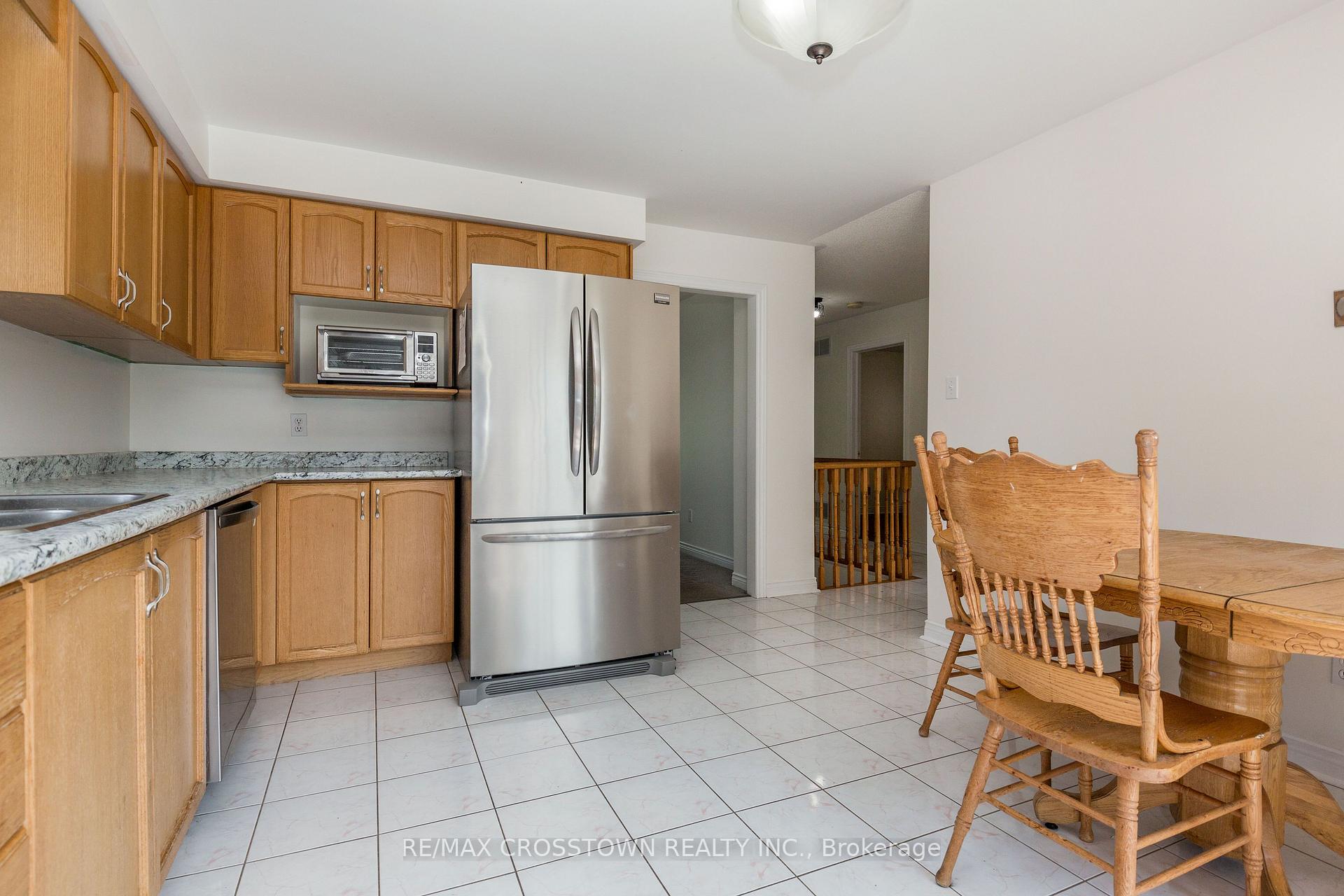 Photo 13 of 1 Lang Drive, Barrie, Northwest — HOMEH