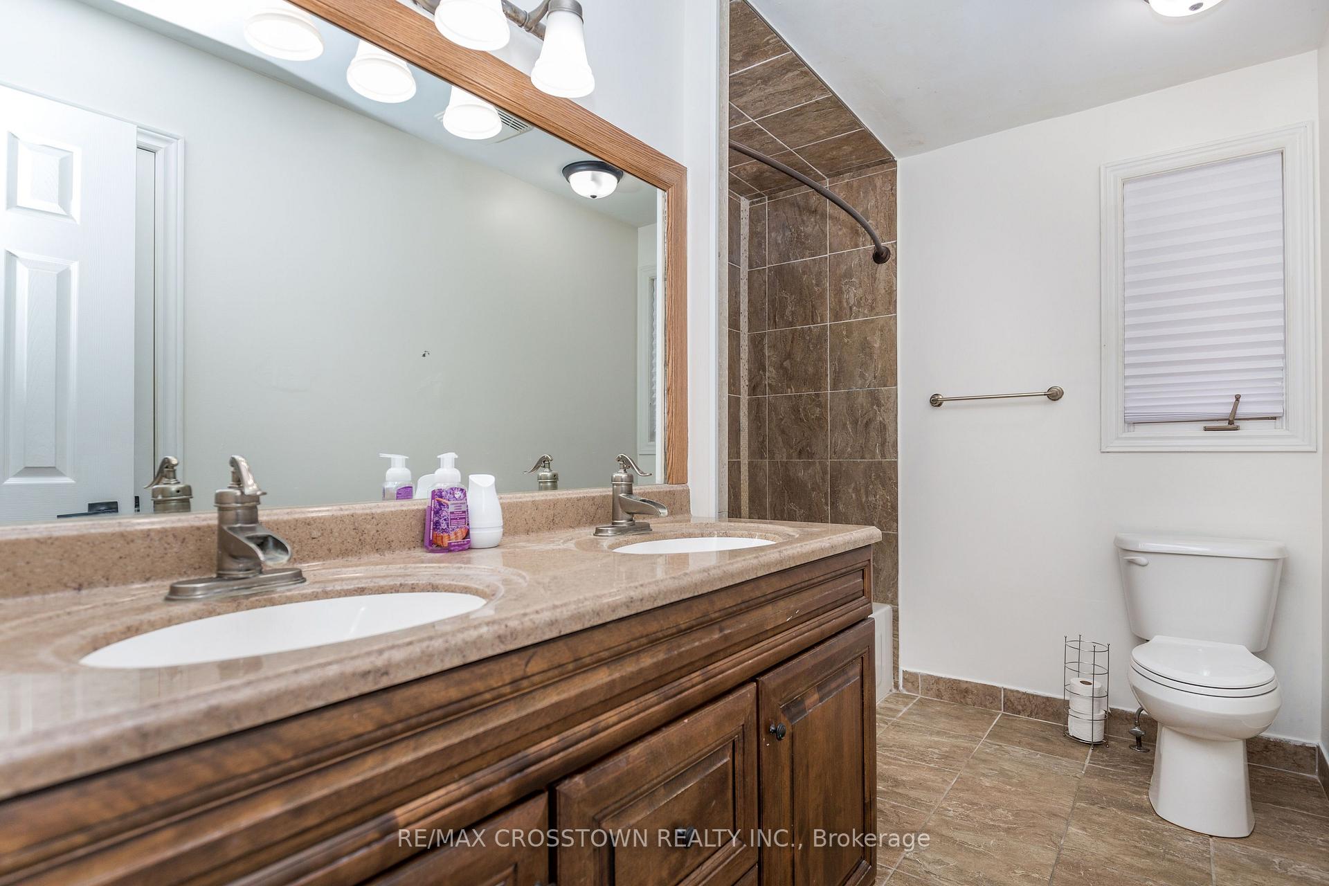 Photo 18 of 1 Lang Drive, Barrie, Northwest — HOMEH