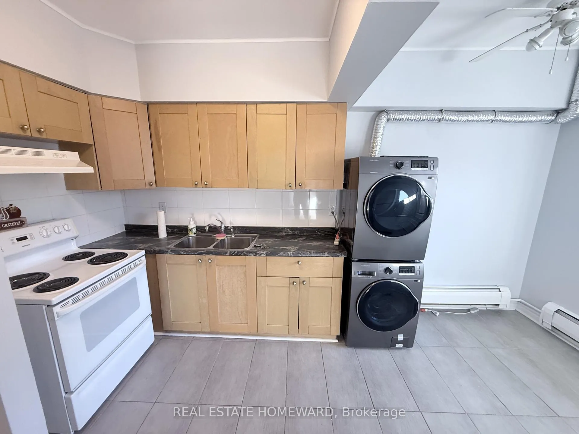Photo 5 of Unit Apt 2, 611 Danforth Avenue, Toronto, North Riverdale — HOMEH
