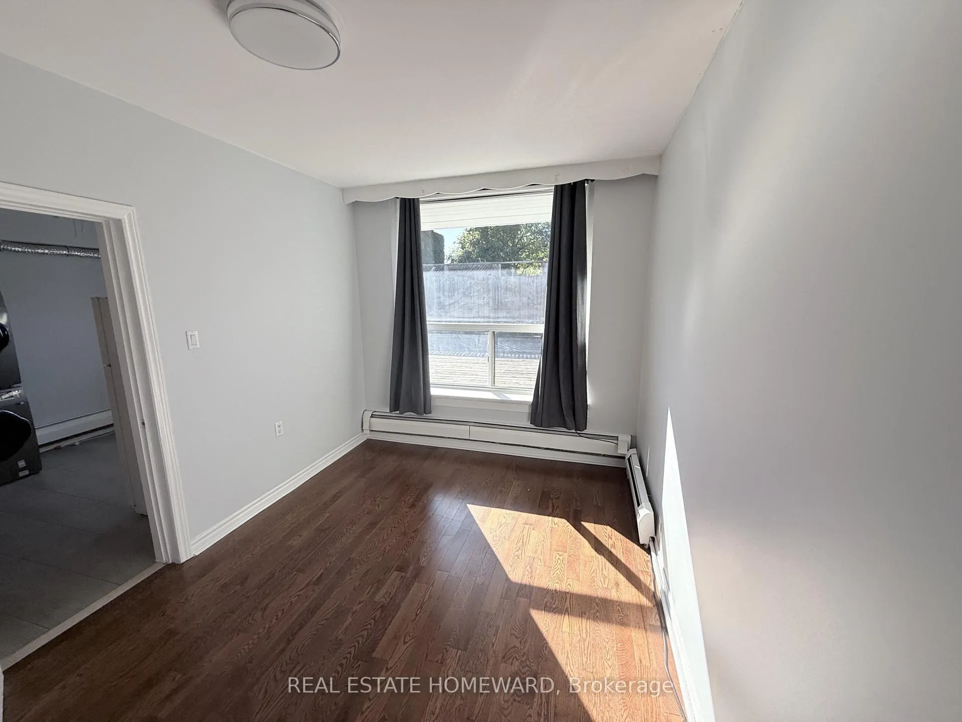 Photo 8 of Unit Apt 2, 611 Danforth Avenue, Toronto, North Riverdale — HOMEH