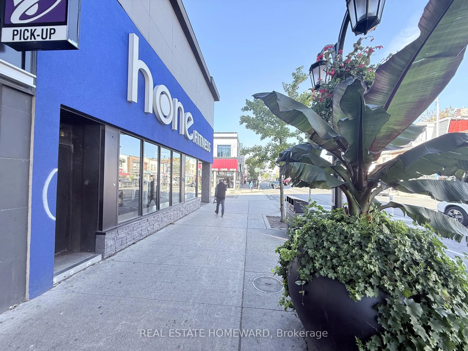Photo 15 of Unit Apt 2, 611 Danforth Avenue, Toronto, North Riverdale — HOMEH