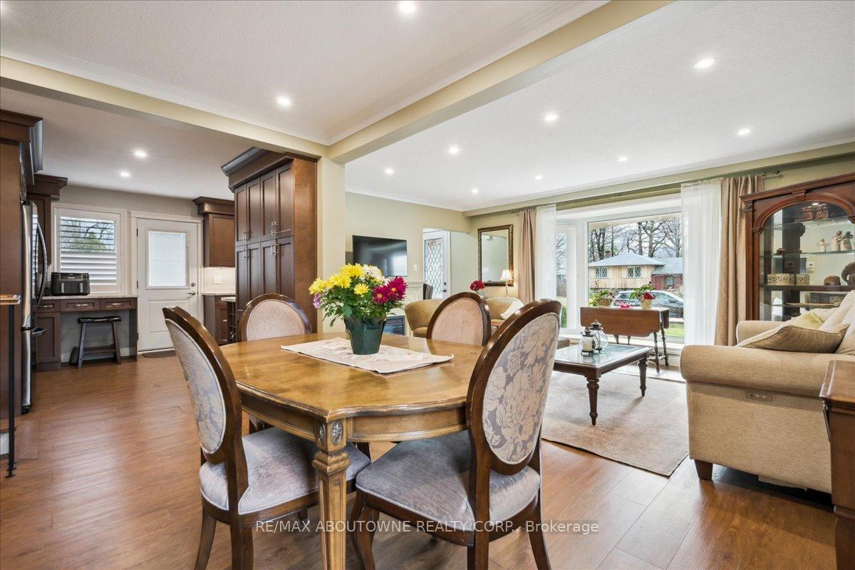 Photo 13 of 2033 Saxon Road, Oakville, West — HOMEH
