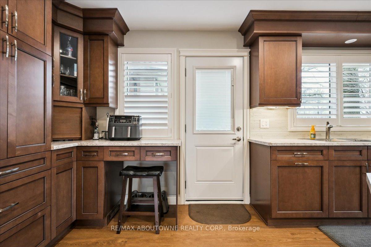 Photo 18 of 2033 Saxon Road, Oakville, West — HOMEH
