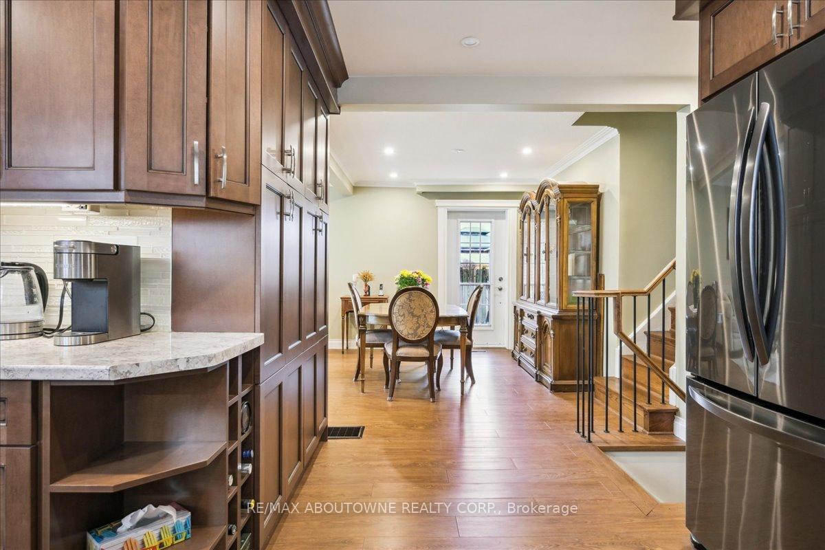 Photo 21 of 2033 Saxon Road, Oakville, West — HOMEH