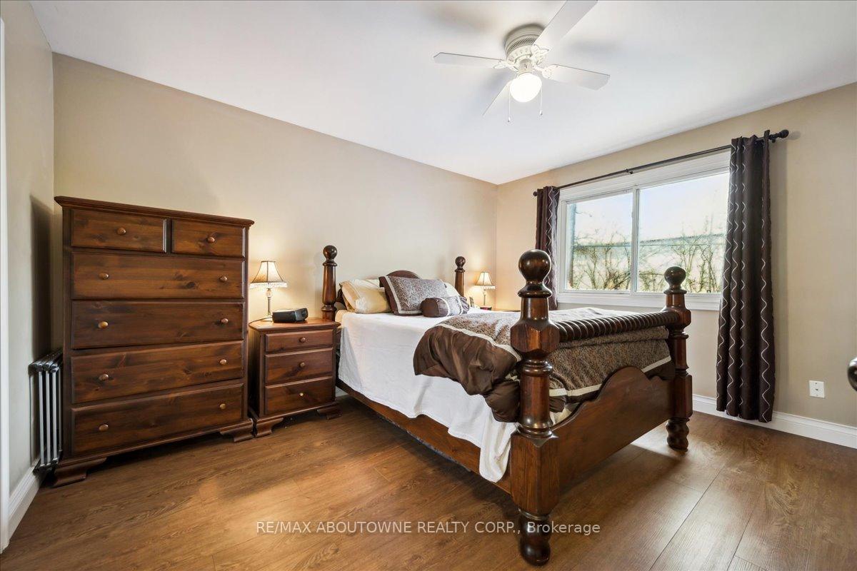 Photo 25 of 2033 Saxon Road, Oakville, West — HOMEH