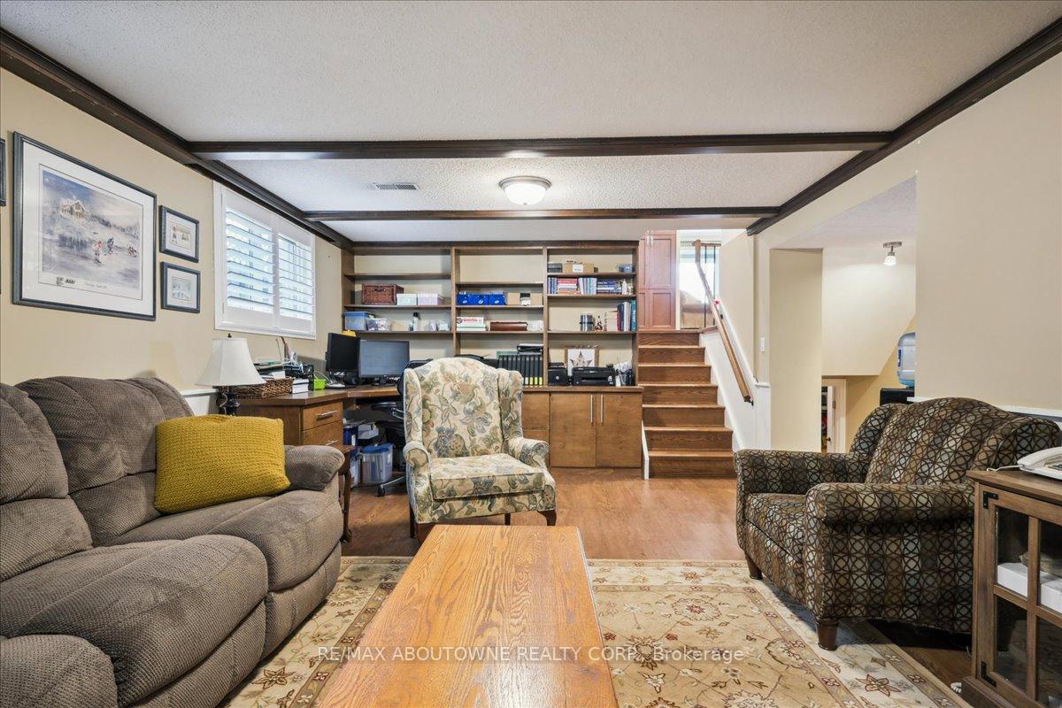 Photo 32 of 2033 Saxon Road, Oakville, West — HOMEH