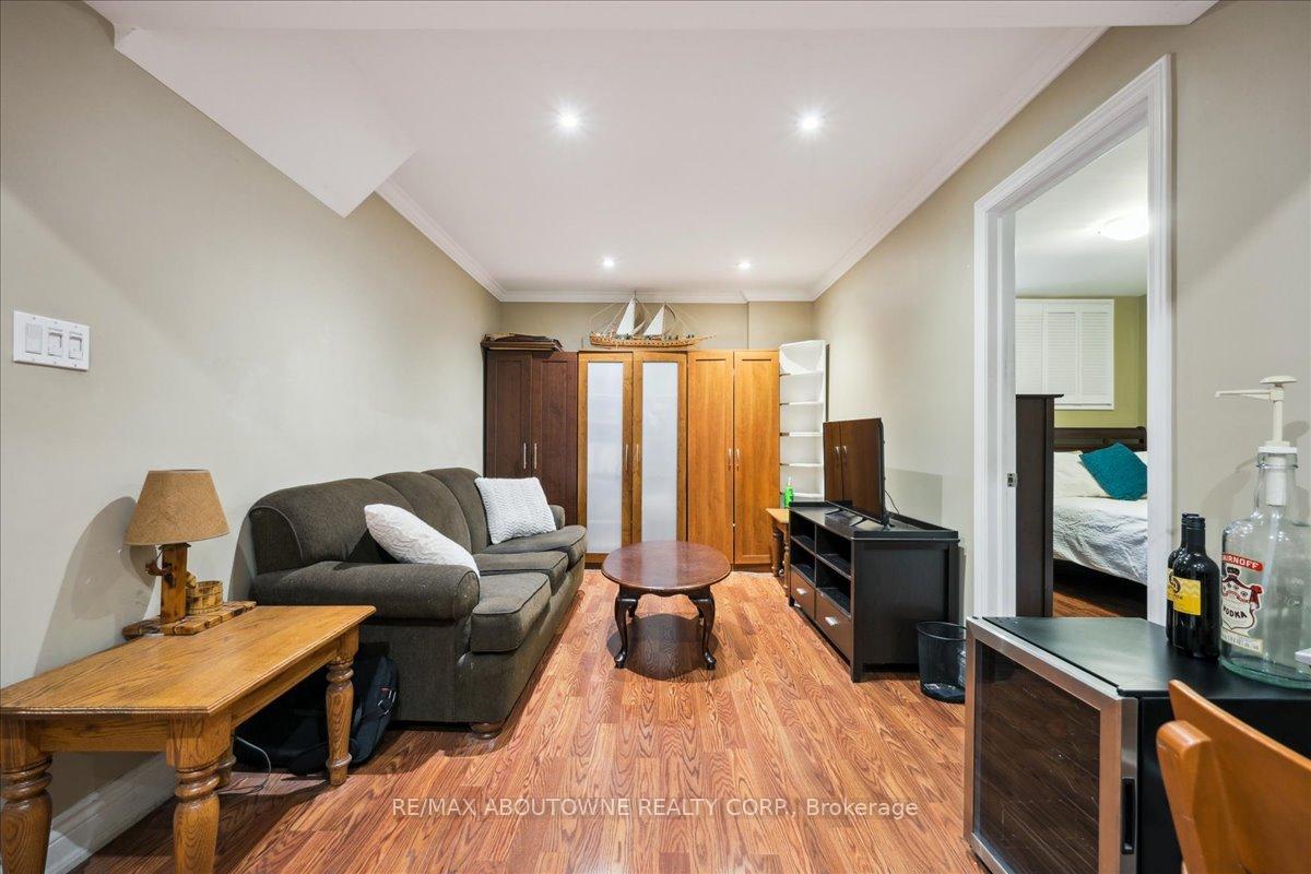 Photo 35 of 2033 Saxon Road, Oakville, West — HOMEH