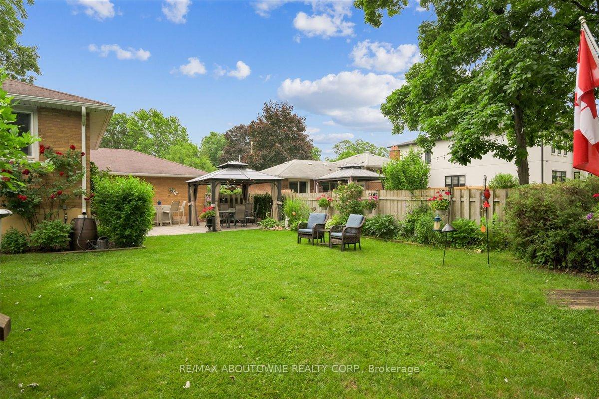 Photo 52 of 2033 Saxon Road, Oakville, West — HOMEH