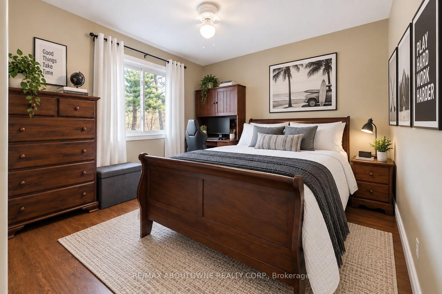 Photo 26 of 2033 Saxon Road, Oakville, West — HOMEH