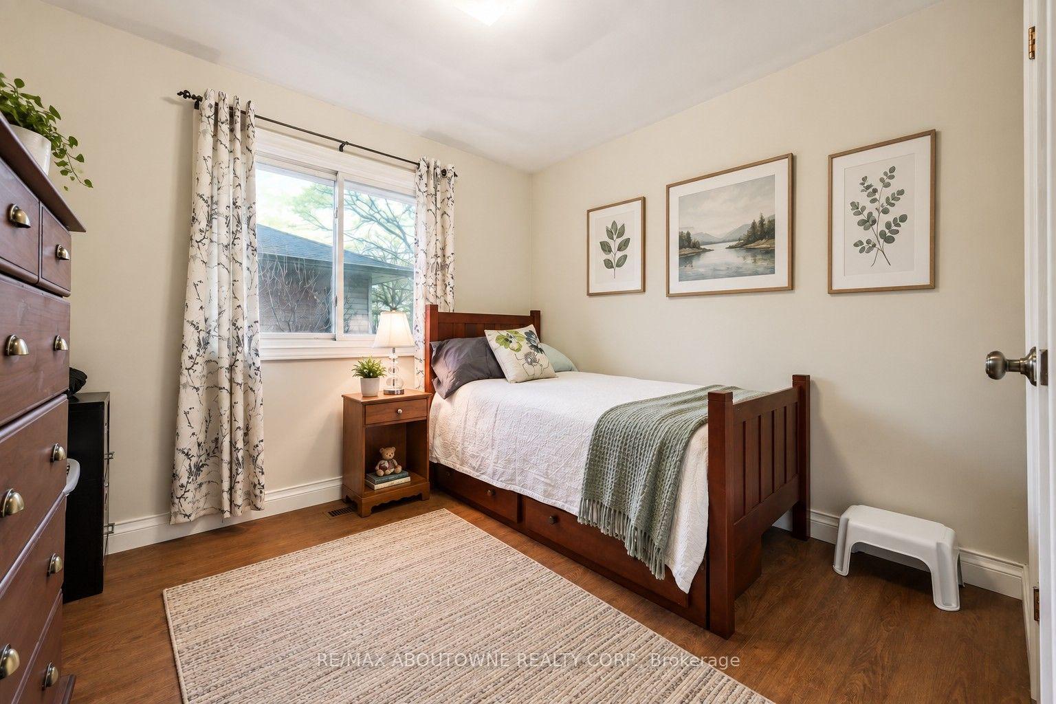 Photo 28 of 2033 Saxon Road, Oakville, West — HOMEH