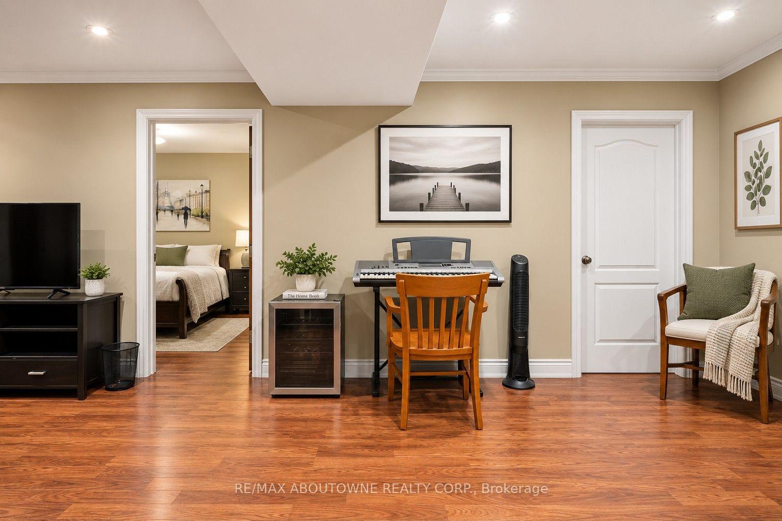 Photo 38 of 2033 Saxon Road, Oakville, West — HOMEH