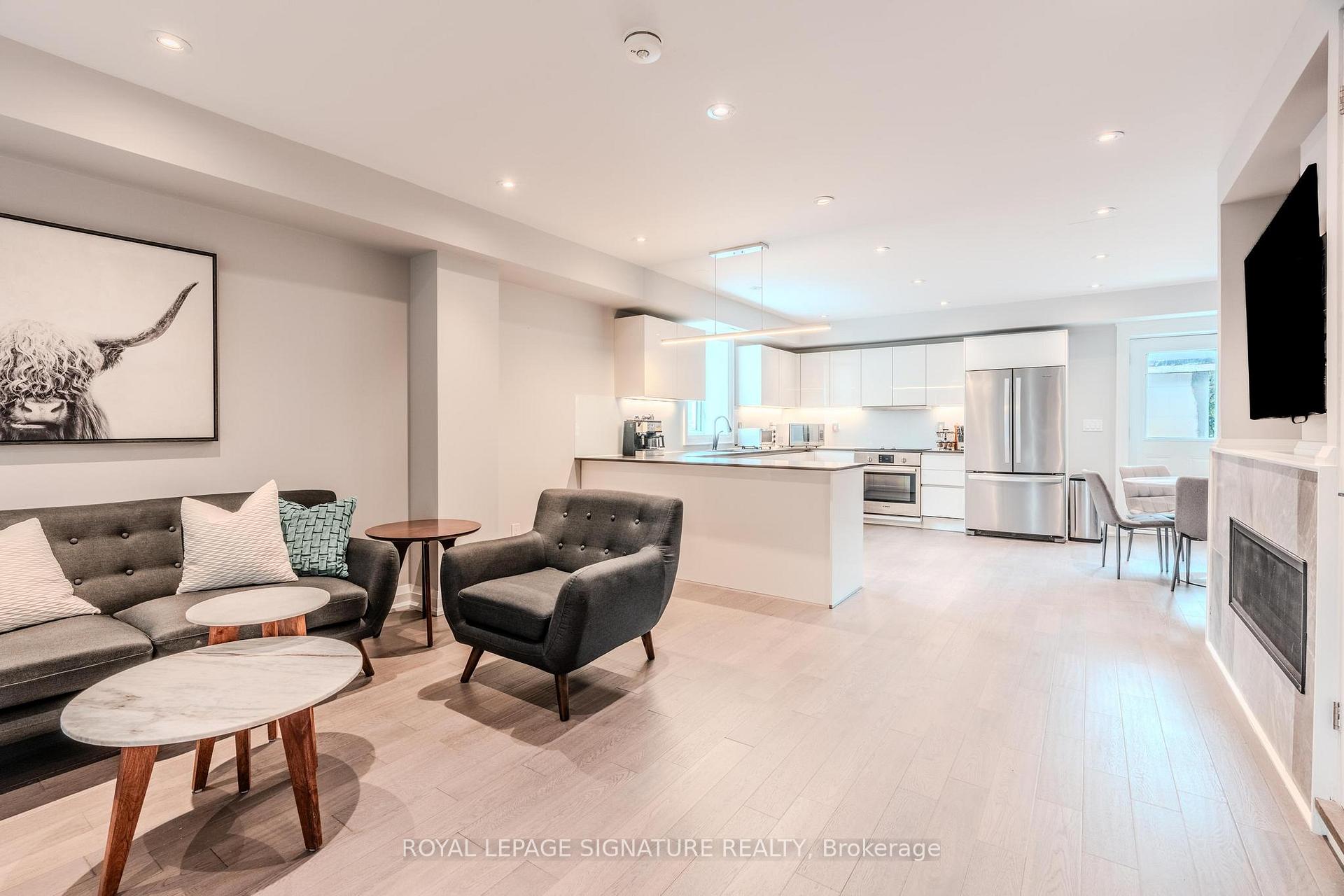 Photo 6 of Unit Main, 45 William Street, North York, Weston — HOMEH