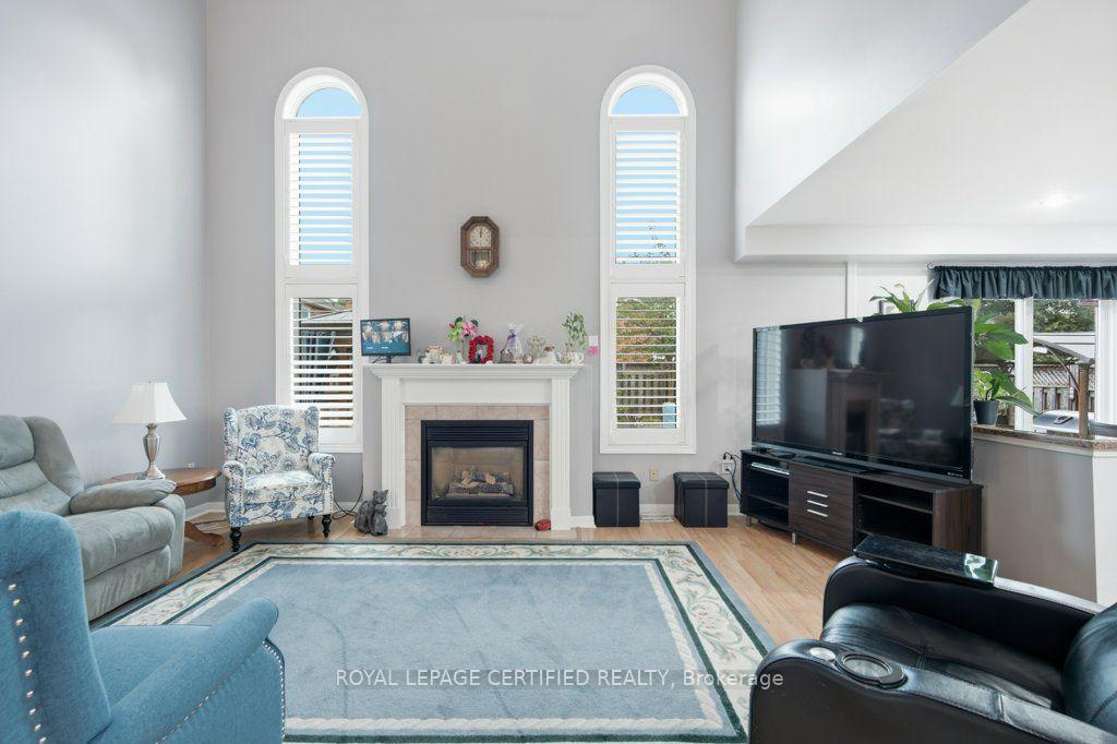 Photo 6 of 3 National Crescent, Brampton, Snelgrove — HOMEH