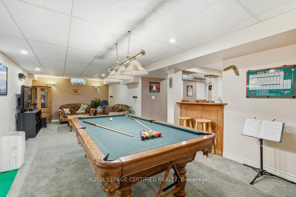Photo 17 of 3 National Crescent, Brampton, Snelgrove — HOMEH
