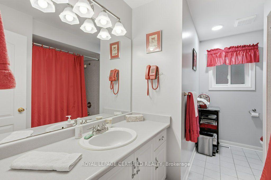 Photo 26 of 3 National Crescent, Brampton, Snelgrove — HOMEH