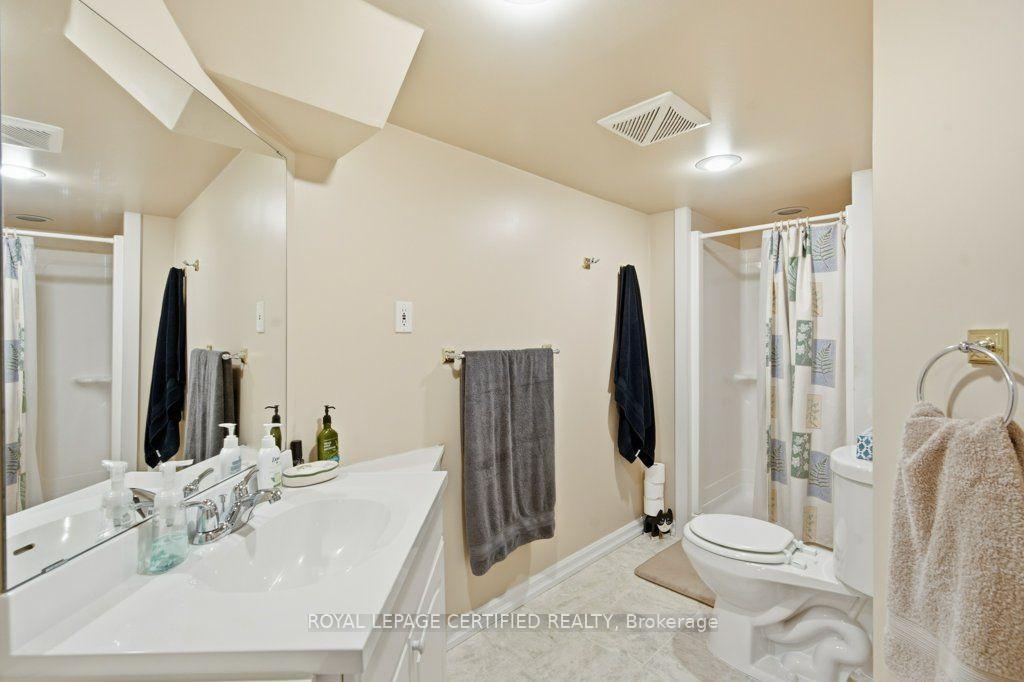Photo 28 of 3 National Crescent, Brampton, Snelgrove — HOMEH