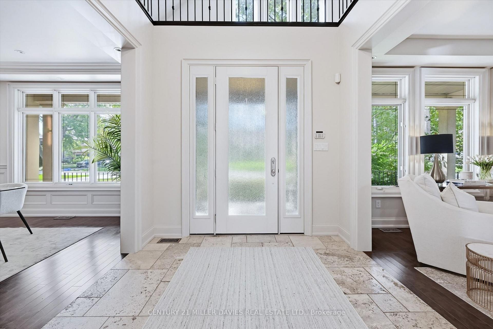 Photo 4 of 249 Lakeside Avenue, Burlington, Roseland — HOMEH