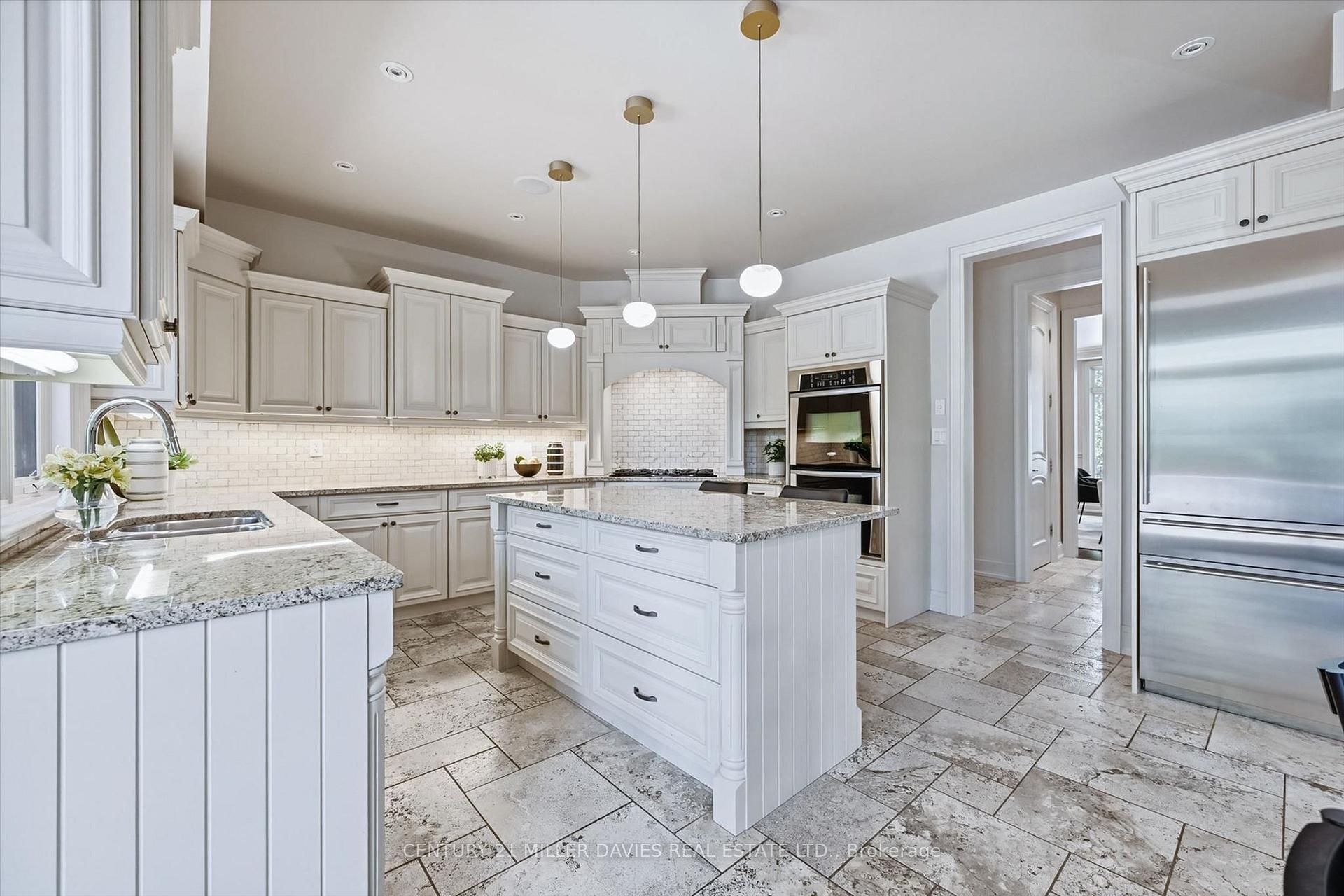 Photo 34 of 249 Lakeside Avenue, Burlington, Roseland — HOMEH