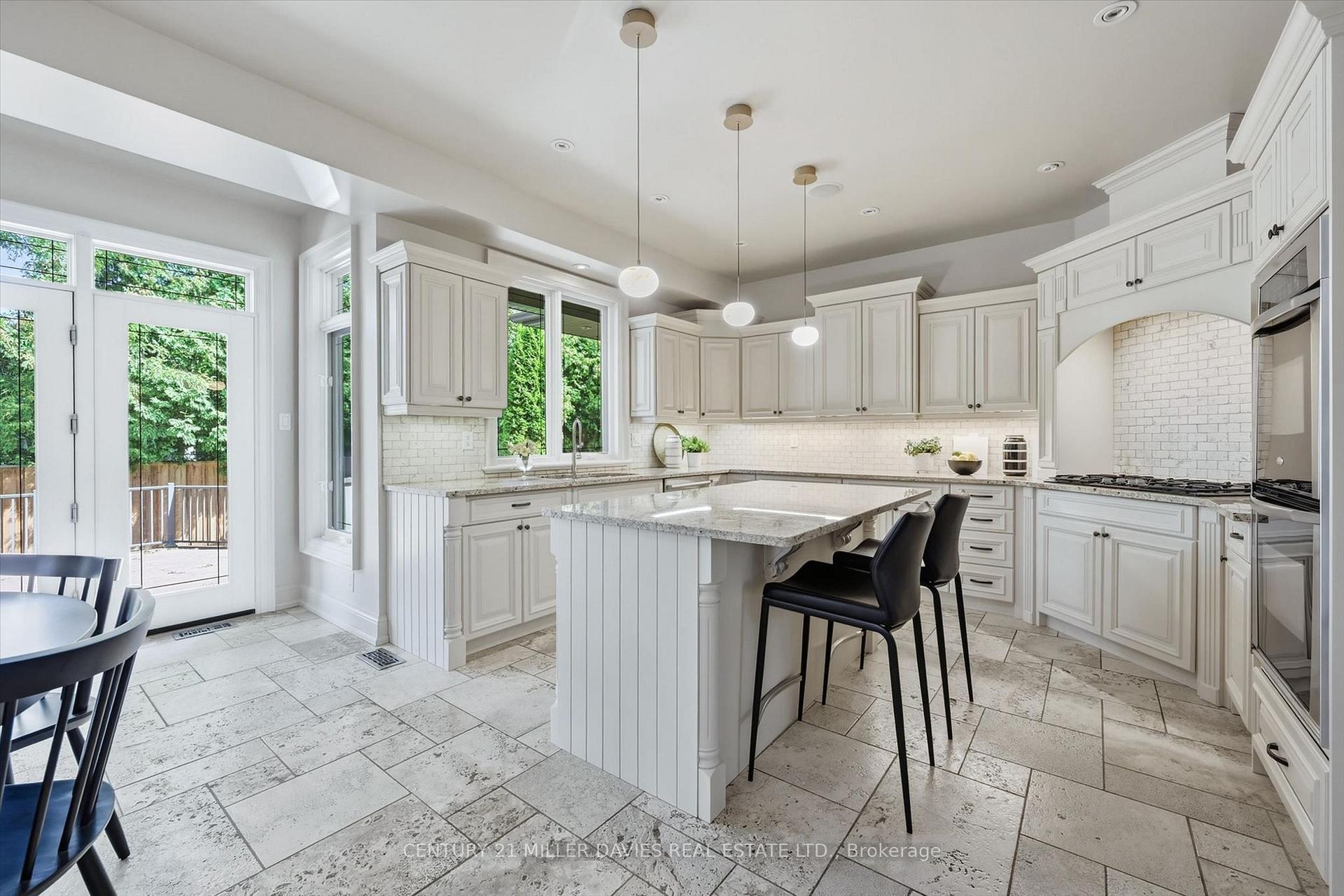 Photo 29 of 249 Lakeside Avenue, Burlington, Roseland — HOMEH