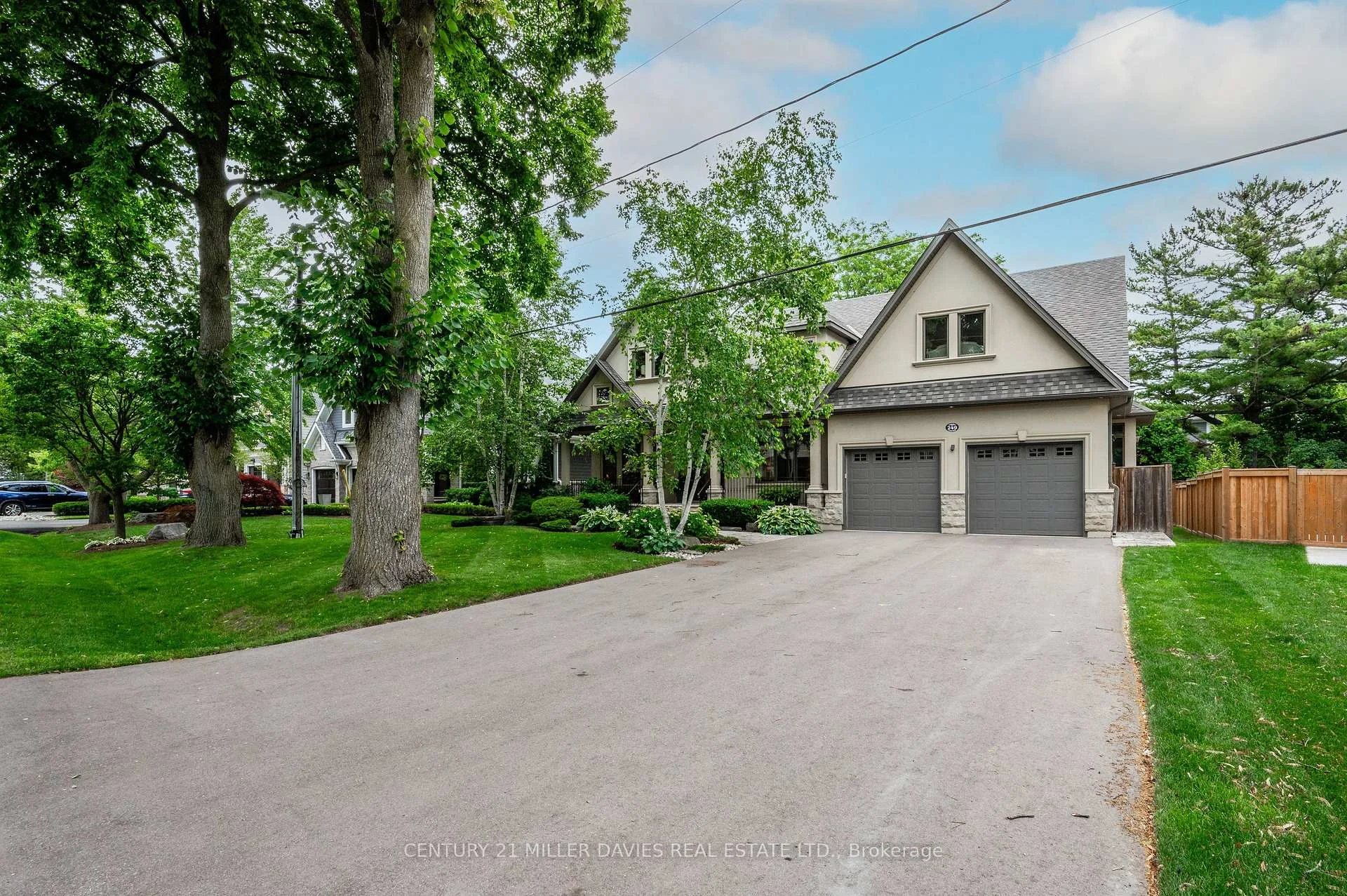 Photo 5 of 249 Lakeside Avenue, Burlington, Roseland — HOMEH