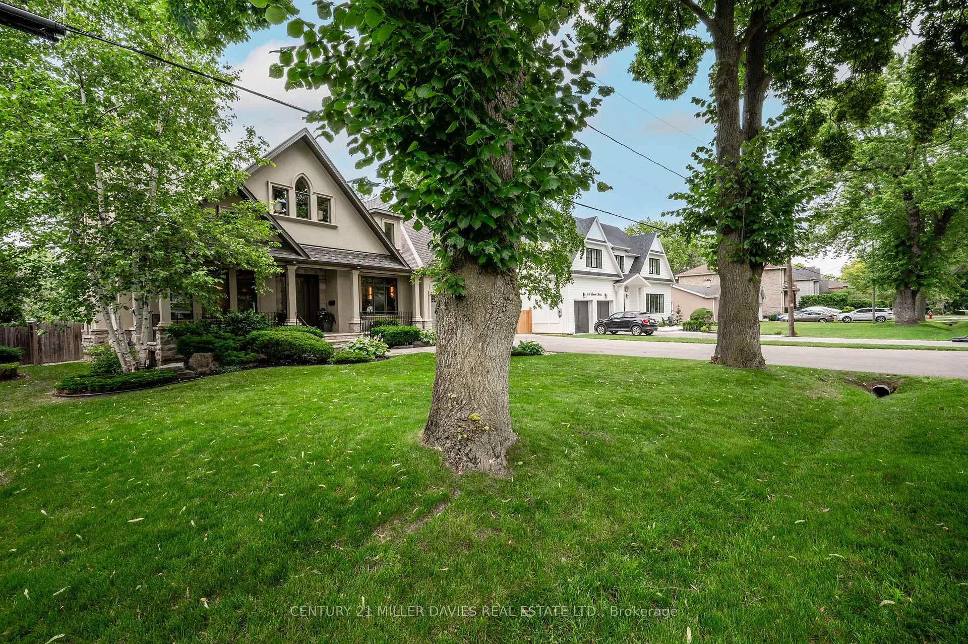 Photo 7 of 249 Lakeside Avenue, Burlington, Roseland — HOMEH