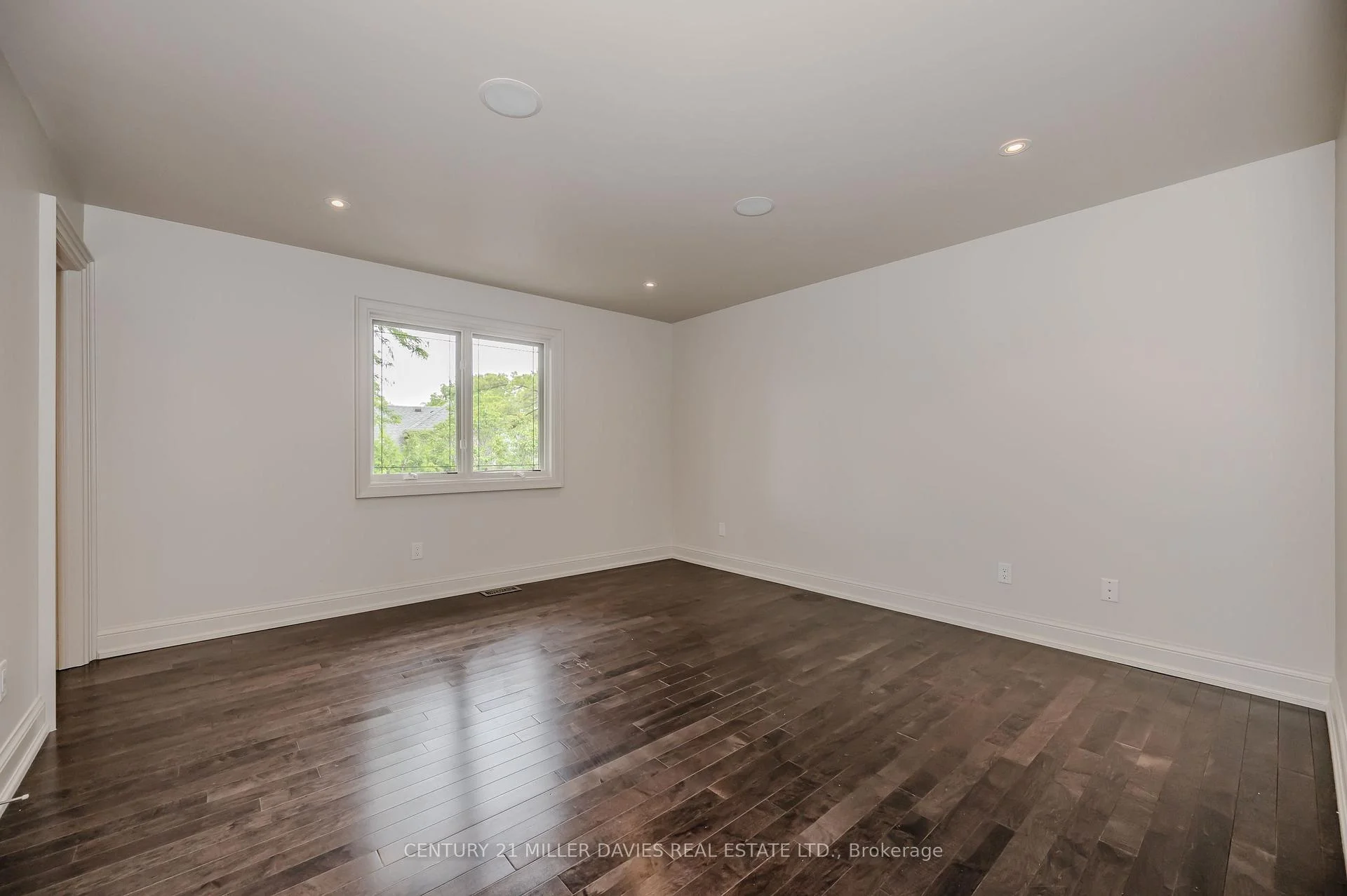 Photo 58 of 249 Lakeside Avenue, Burlington, Roseland — HOMEH