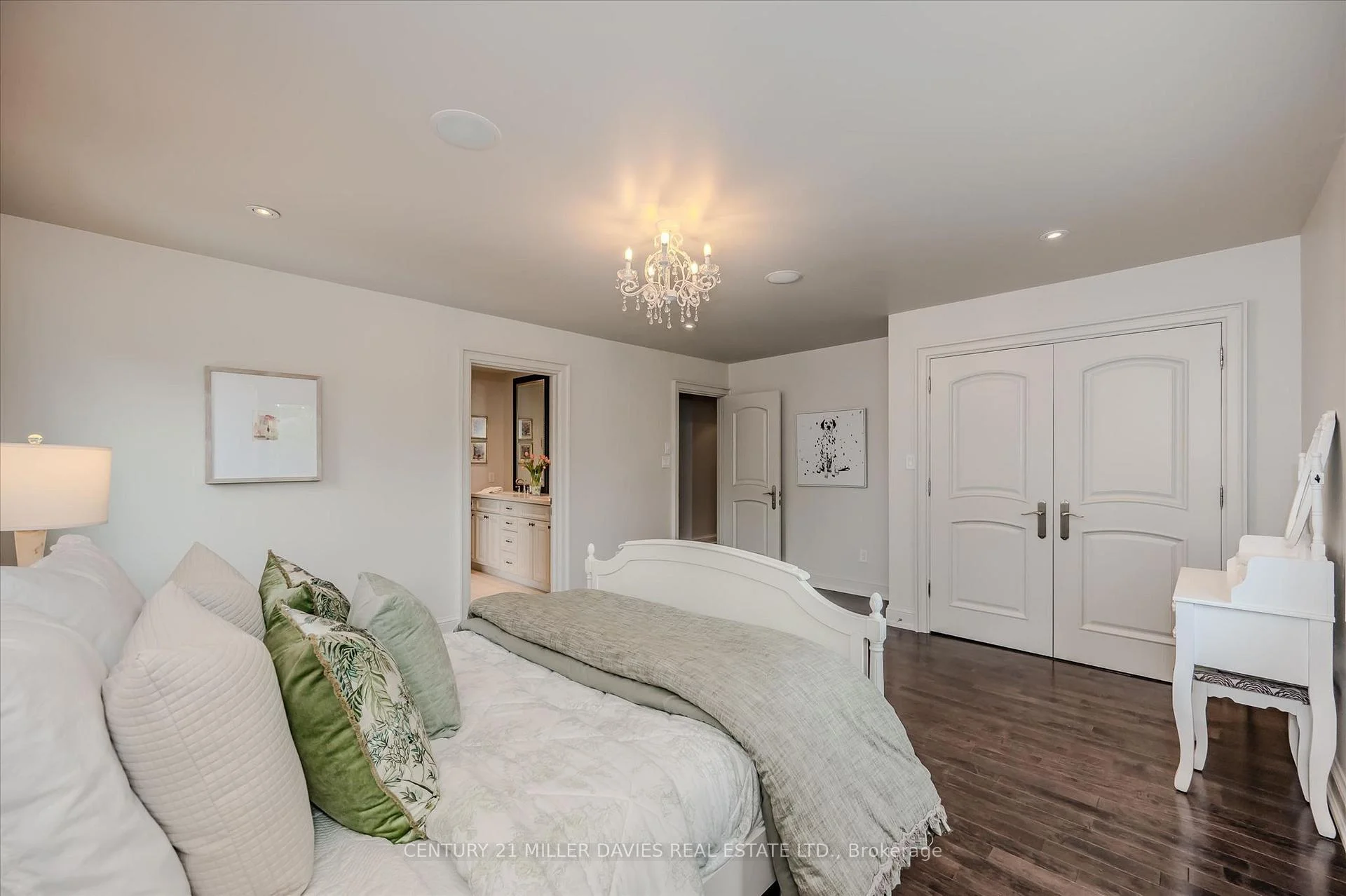 Photo 75 of 249 Lakeside Avenue, Burlington, Roseland — HOMEH
