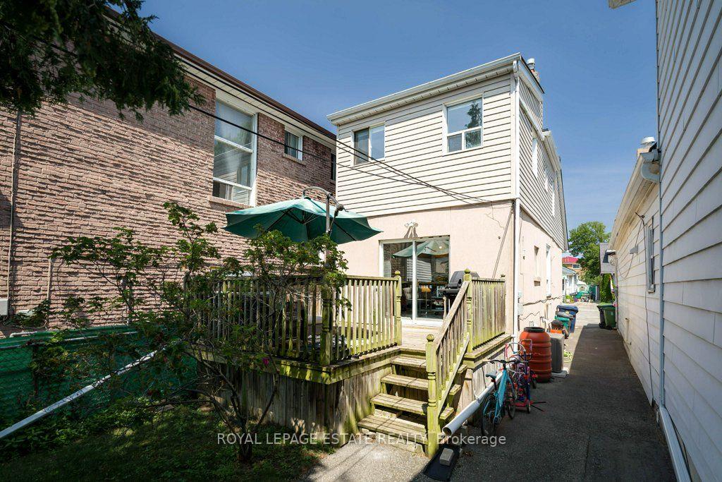 Photo 35 of 82 August Avenue, Scarborough, Oakridge — HOMEH
