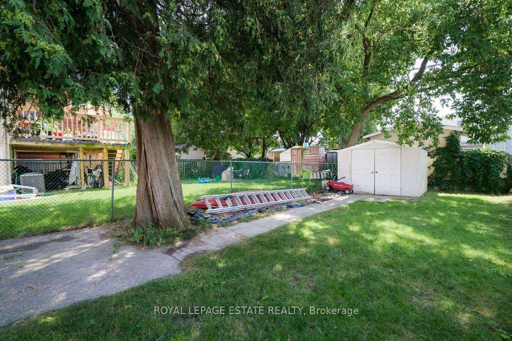 Photo 37 of 82 August Avenue, Scarborough, Oakridge — HOMEH