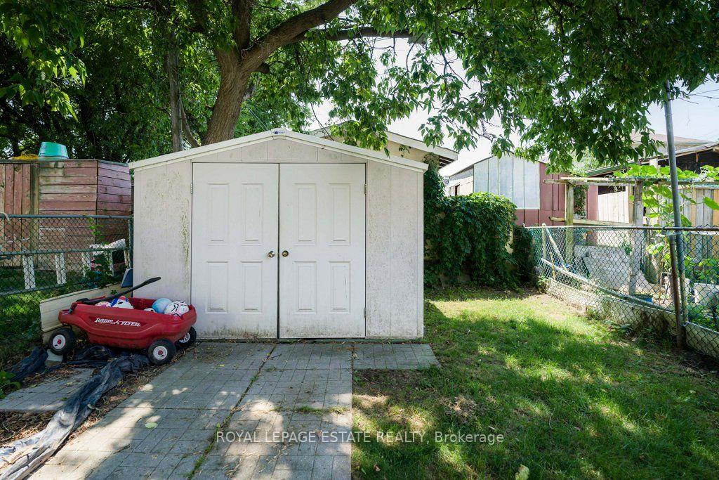 Photo 40 of 82 August Avenue, Scarborough, Oakridge — HOMEH