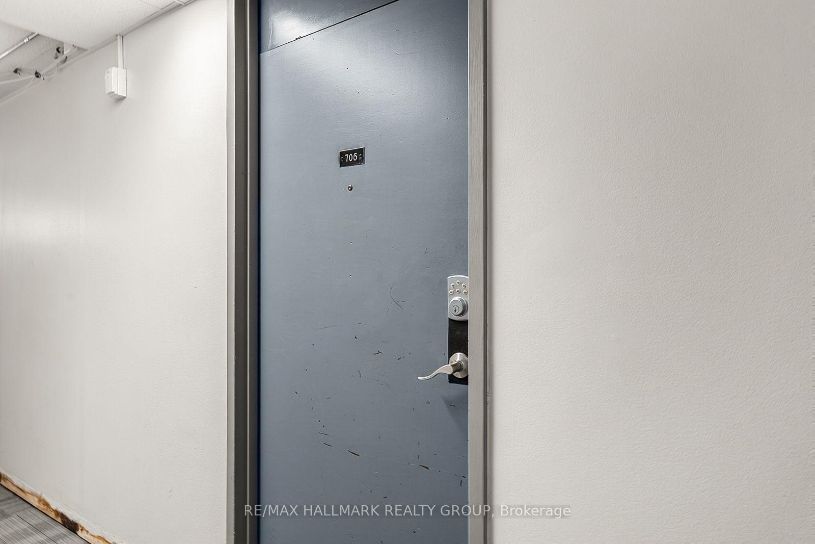 Photo 5 of Unit 705, 2000 Jasmine Crescent, Ottawa, Beacon Hill South — HOMEH